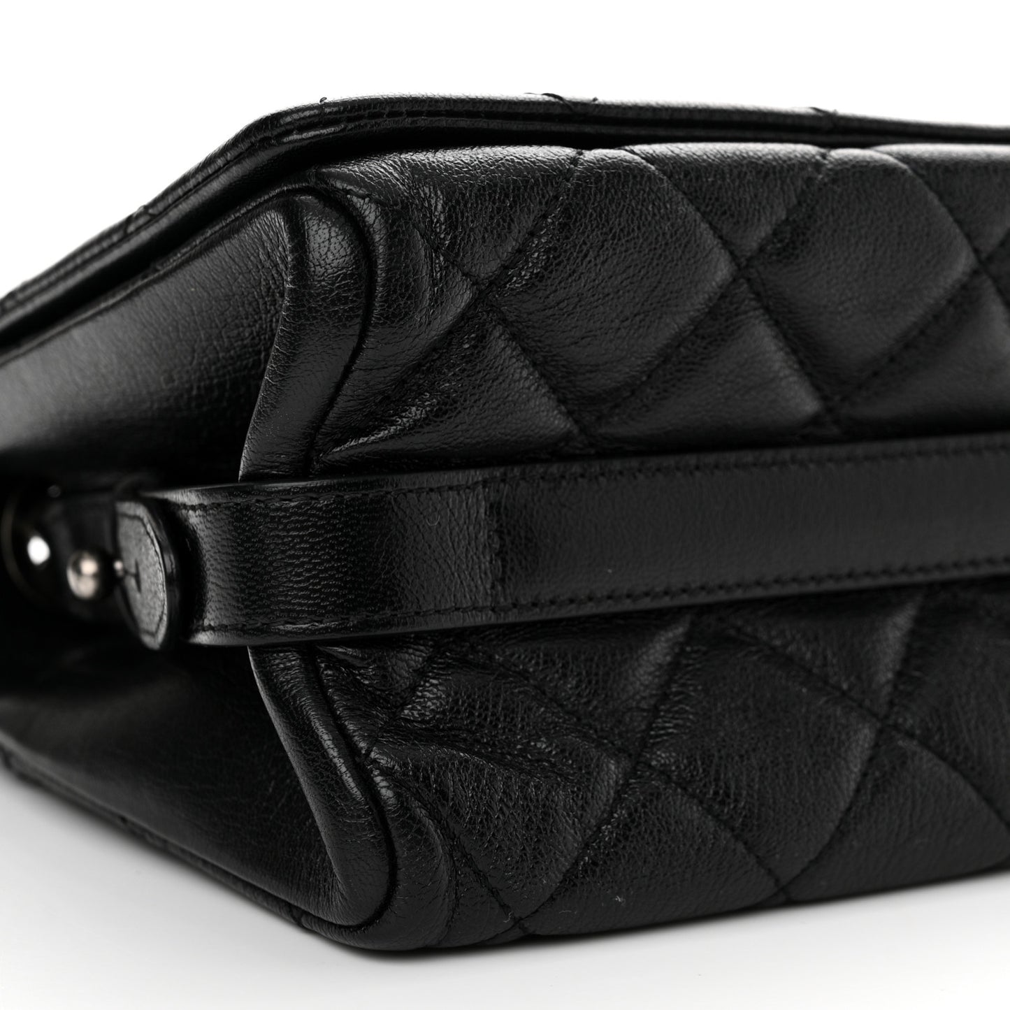 Goatskin Quilted Medium City Rock Flap Black