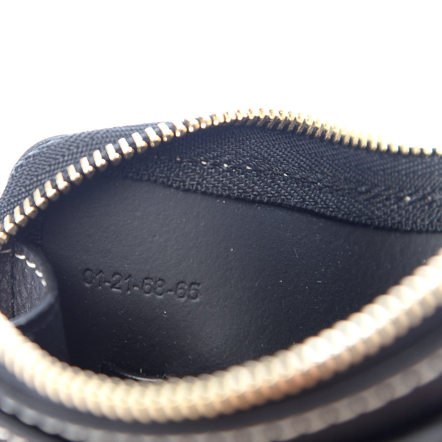 Grained Shiny Calfskin Small Darryl Coin Purse Black