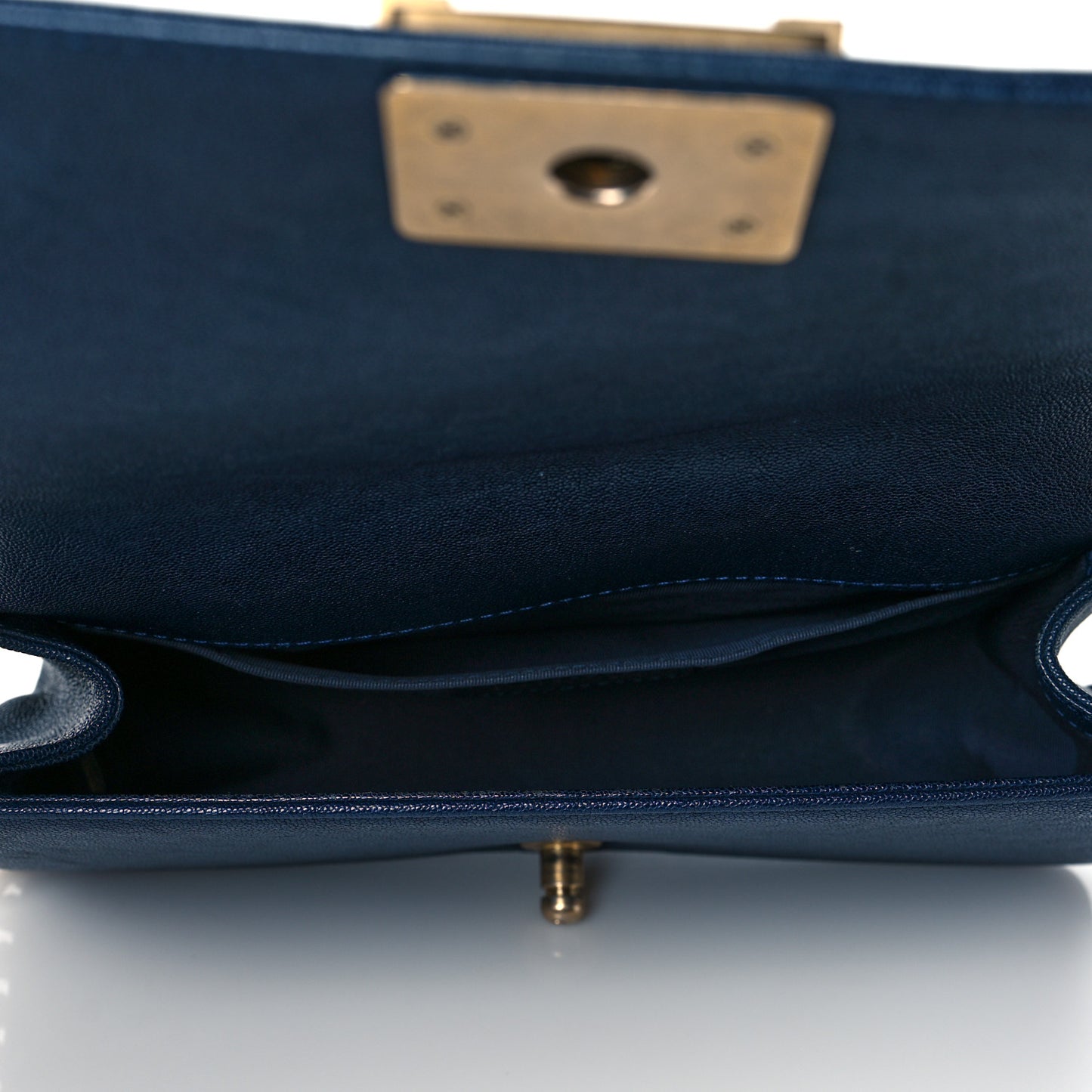 Caviar Quilted Medium Boy Flap Navy