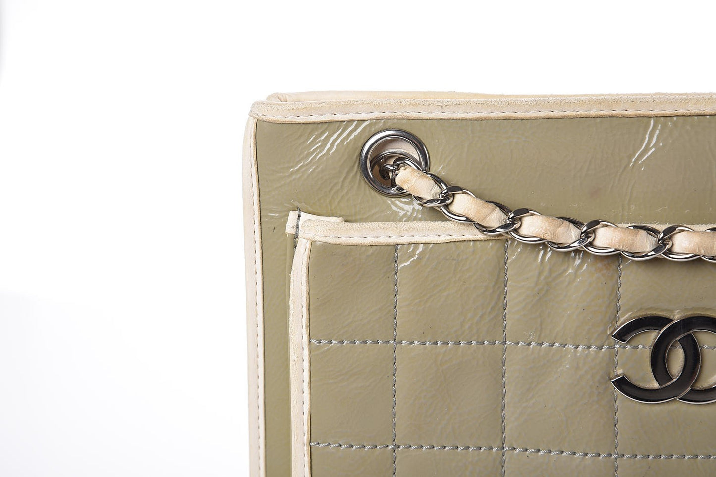 Patent Chocolate Bar Quilted Tote Khaki Beige