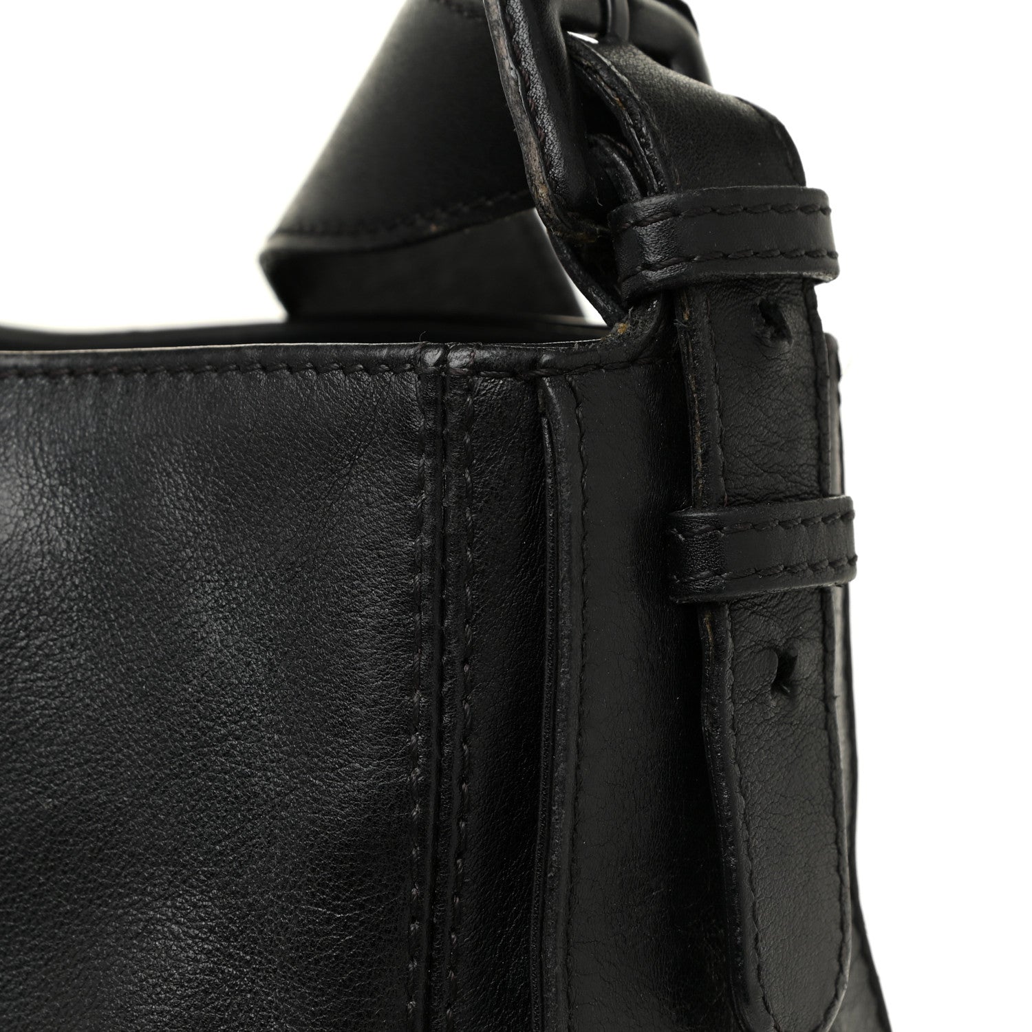 Chanel Lambskin Messenger Black 12 of 20