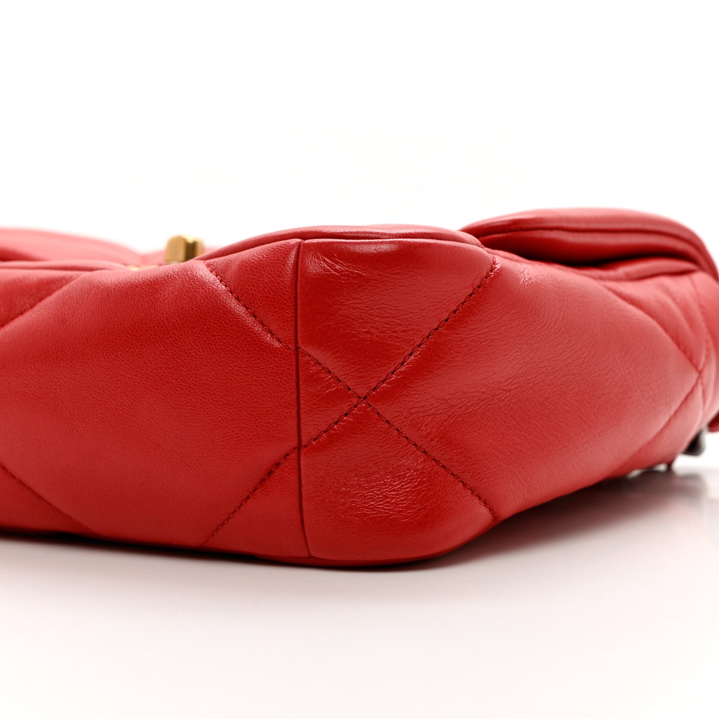 Lambskin Quilted Medium Chanel 19 Flap Red