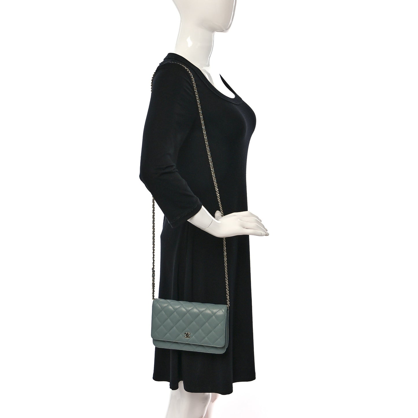 Caviar Quilted Wallet on Chain WOC Light Blue