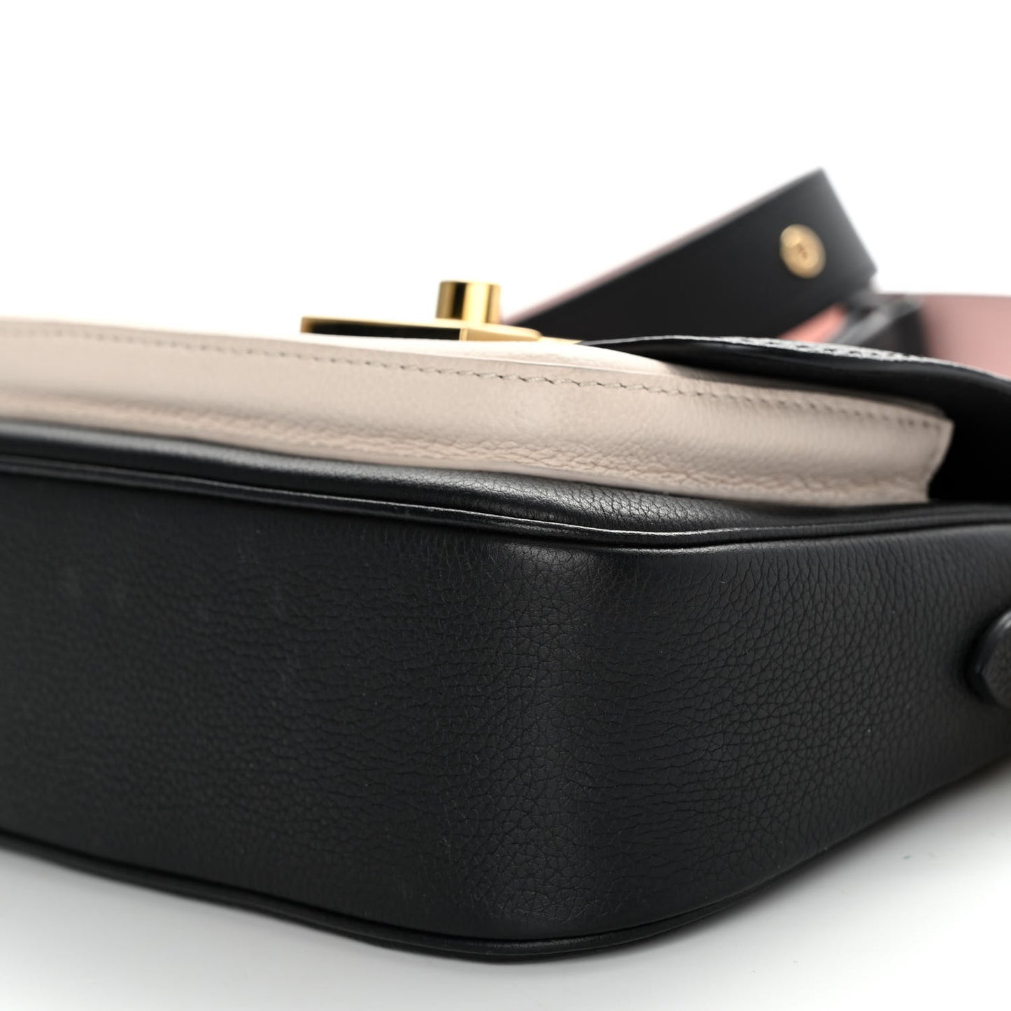 Grained Calfskin Lockme Tender Black