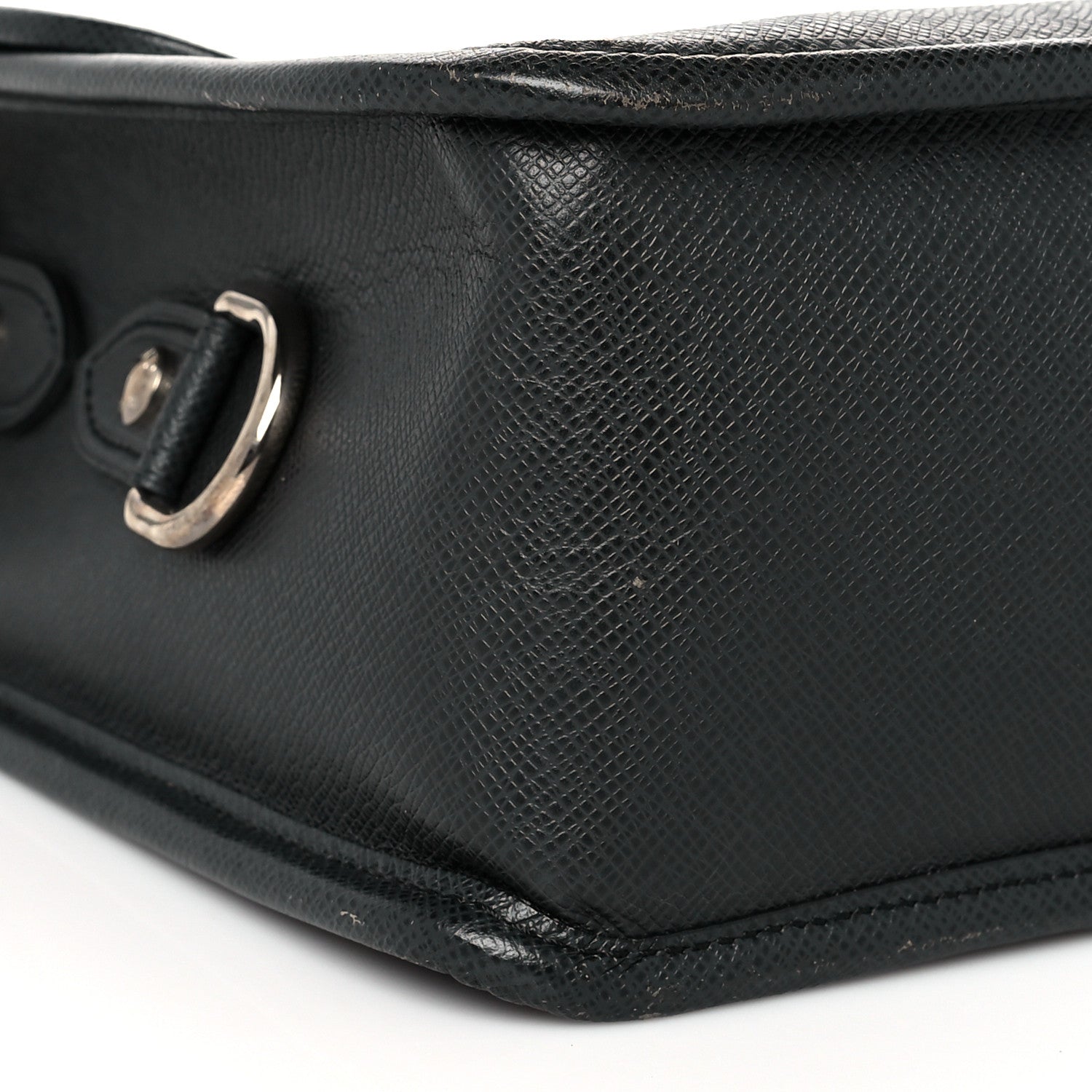 Louis Vuitton Taiga Alexei Messenger Ardoise 8 of 11