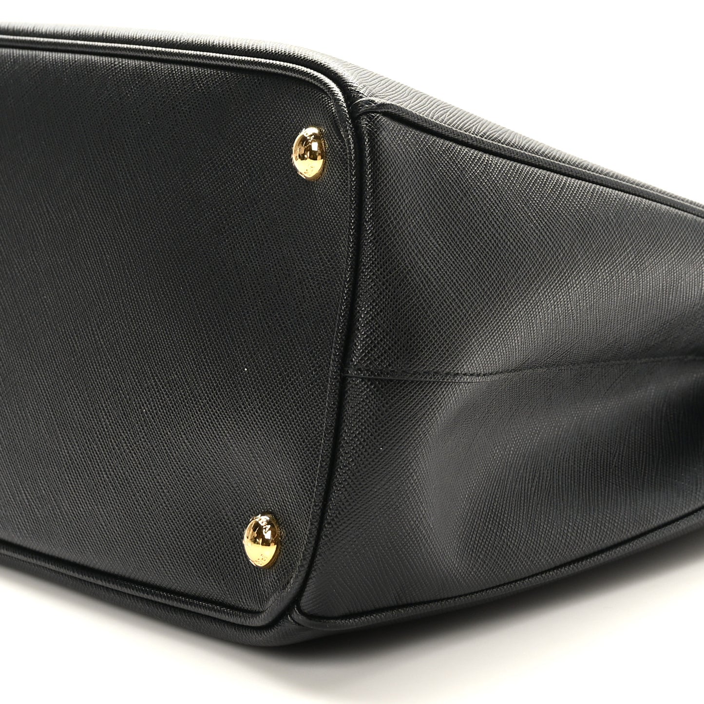 Saffiano Lux Medium Tote Black