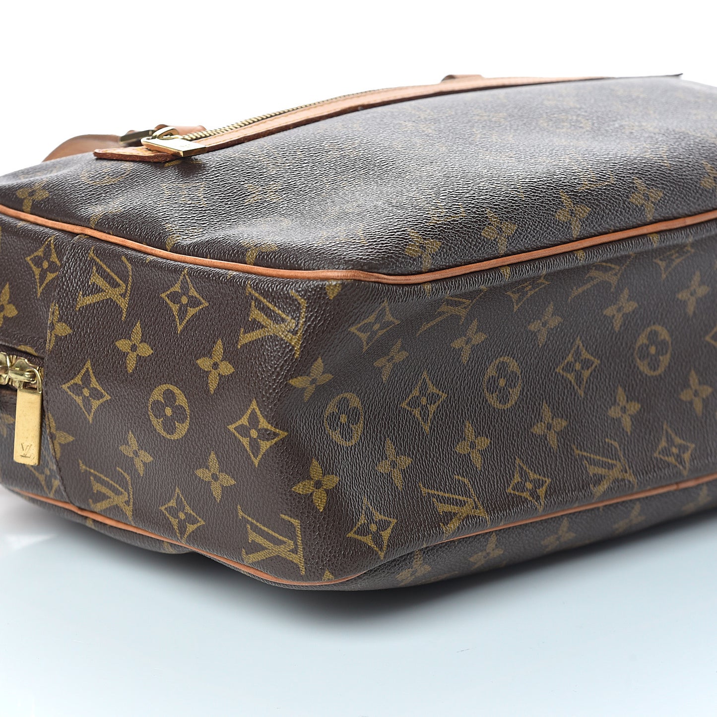 Monogram Cite GM