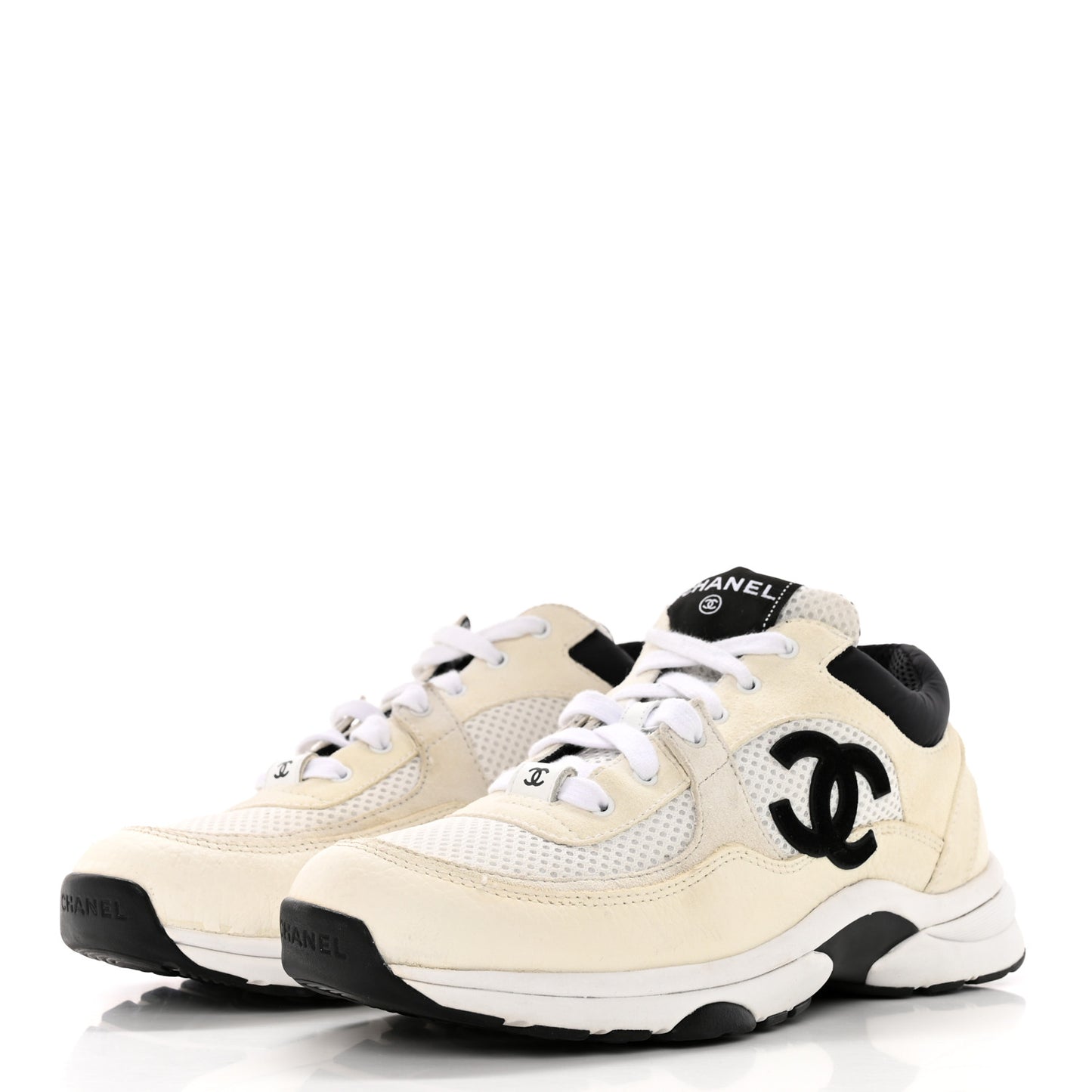 Mesh Suede Calfskin Grained Calfskin Womens CC Sneakers 39.5 White Black