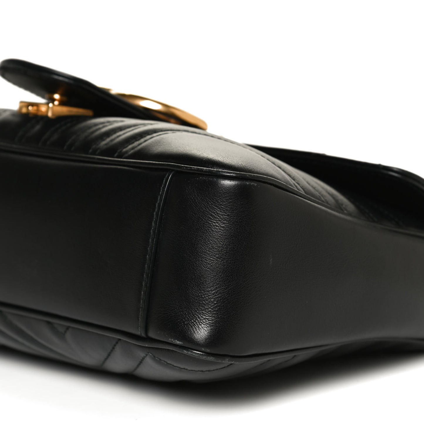 Calfskin Matelasse Medium GG Marmont Shoulder Bag Black