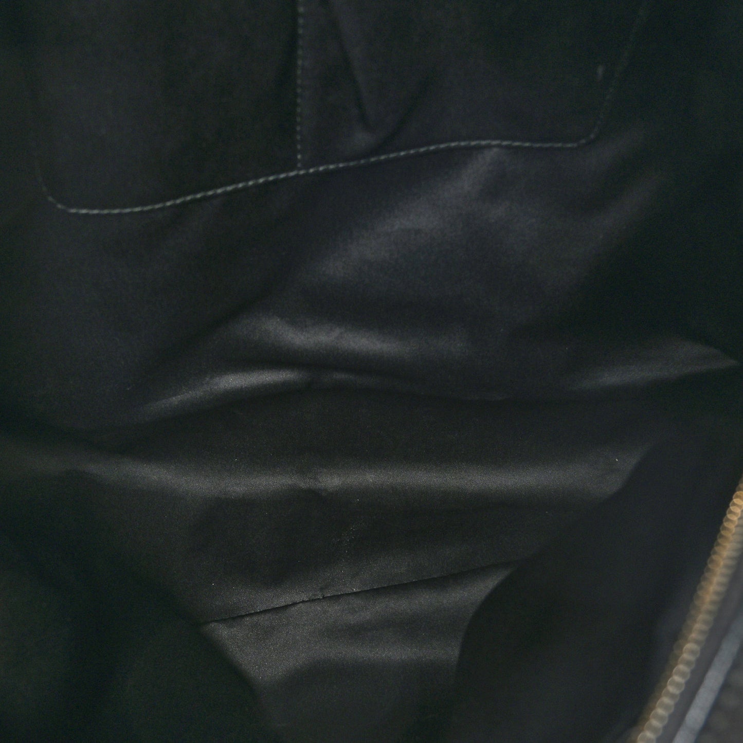 Calfskin Oversized Muse Black