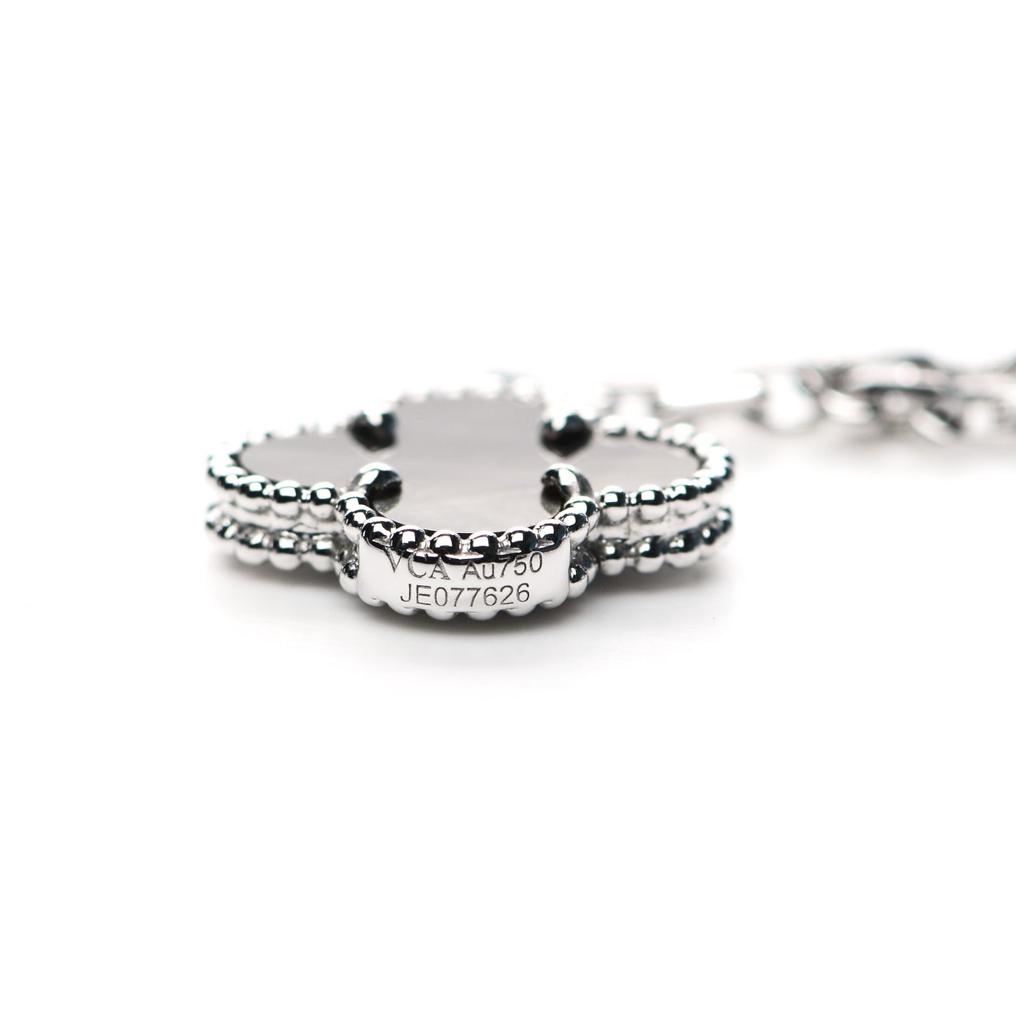 18K White Gold Mother of Pearl Chalcedony 6 Motifs Magic Alhambra Necklace