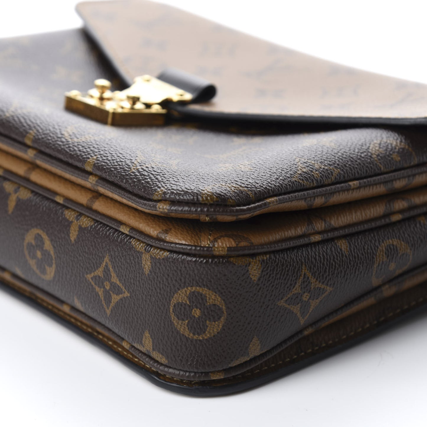 Reverse Monogram Pochette Metis