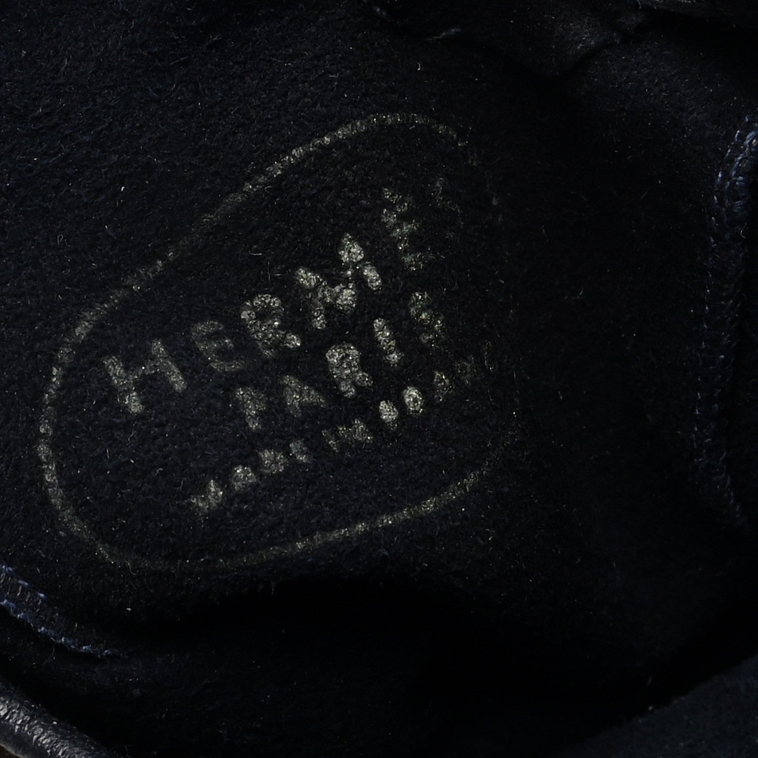 Hermes Lambskin Charm Gloves 6 Navy 3 of 3