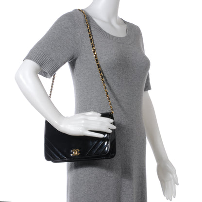 Chanel Patent Small Single Flap Black 2 of 9
