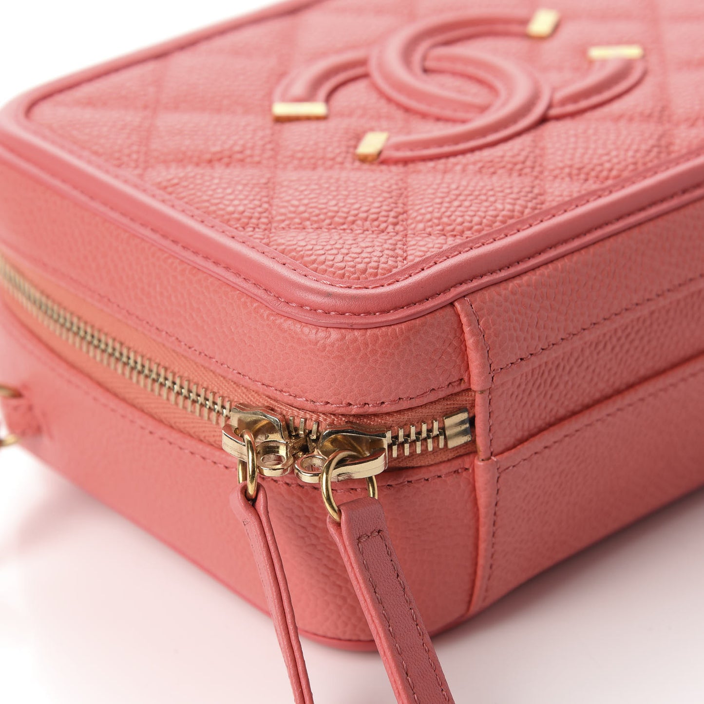 Caviar Quilted Small CC Filigree Vanity Case Coral