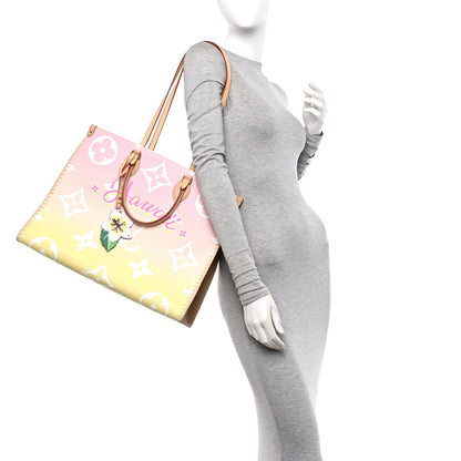 Louis Vuitton Monogram Giant By The Pool Hawaii Onthego GM Light Pink Light Pink 2 of 10