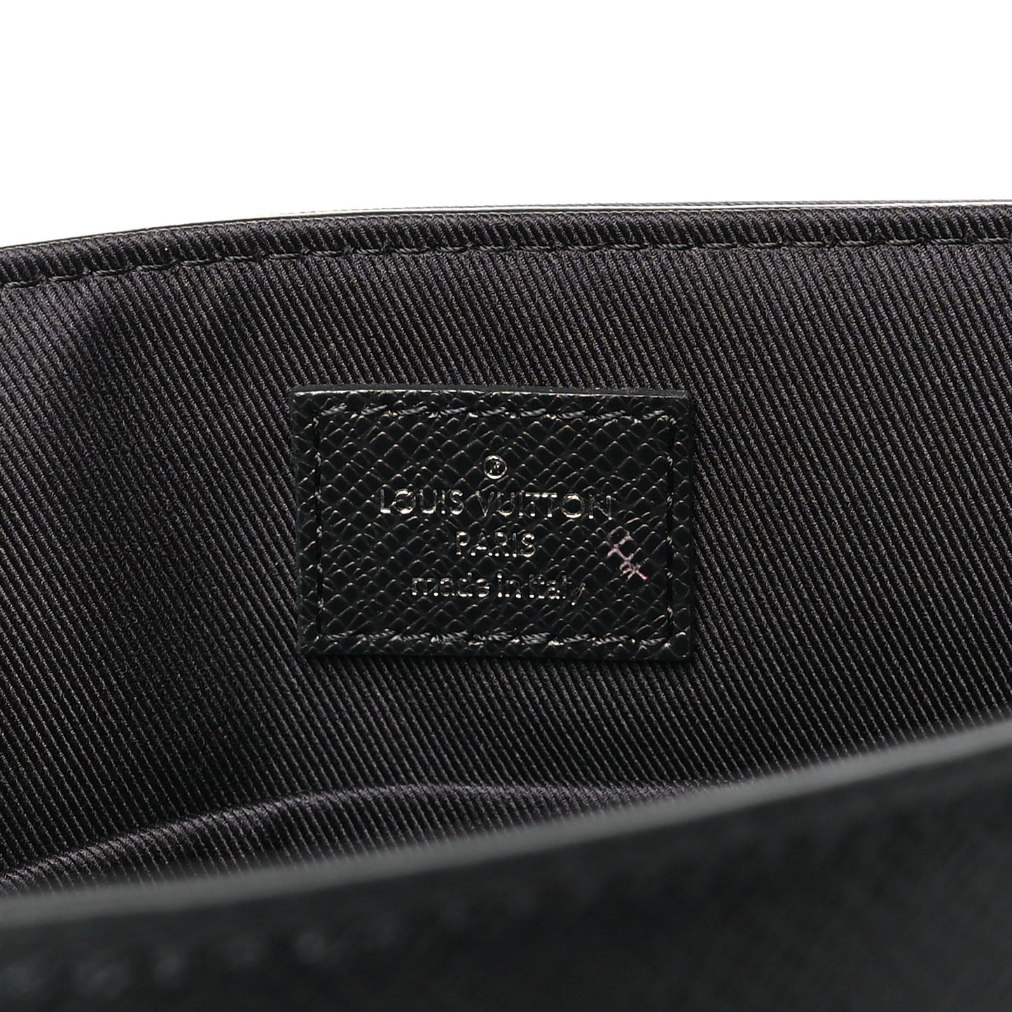 Taiga Roman PM Messenger Black