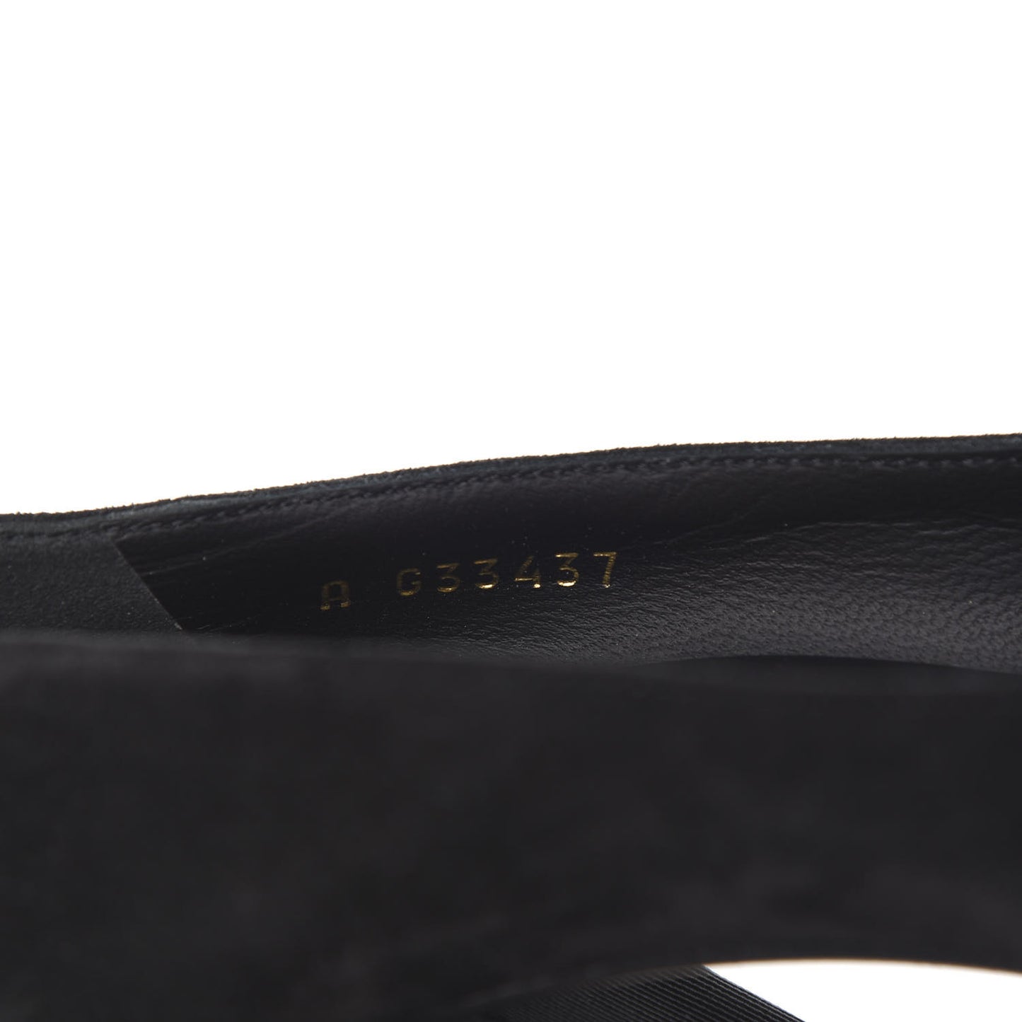 Suede Grosgrain Pearl CC Cap Toe Pump 37 Black