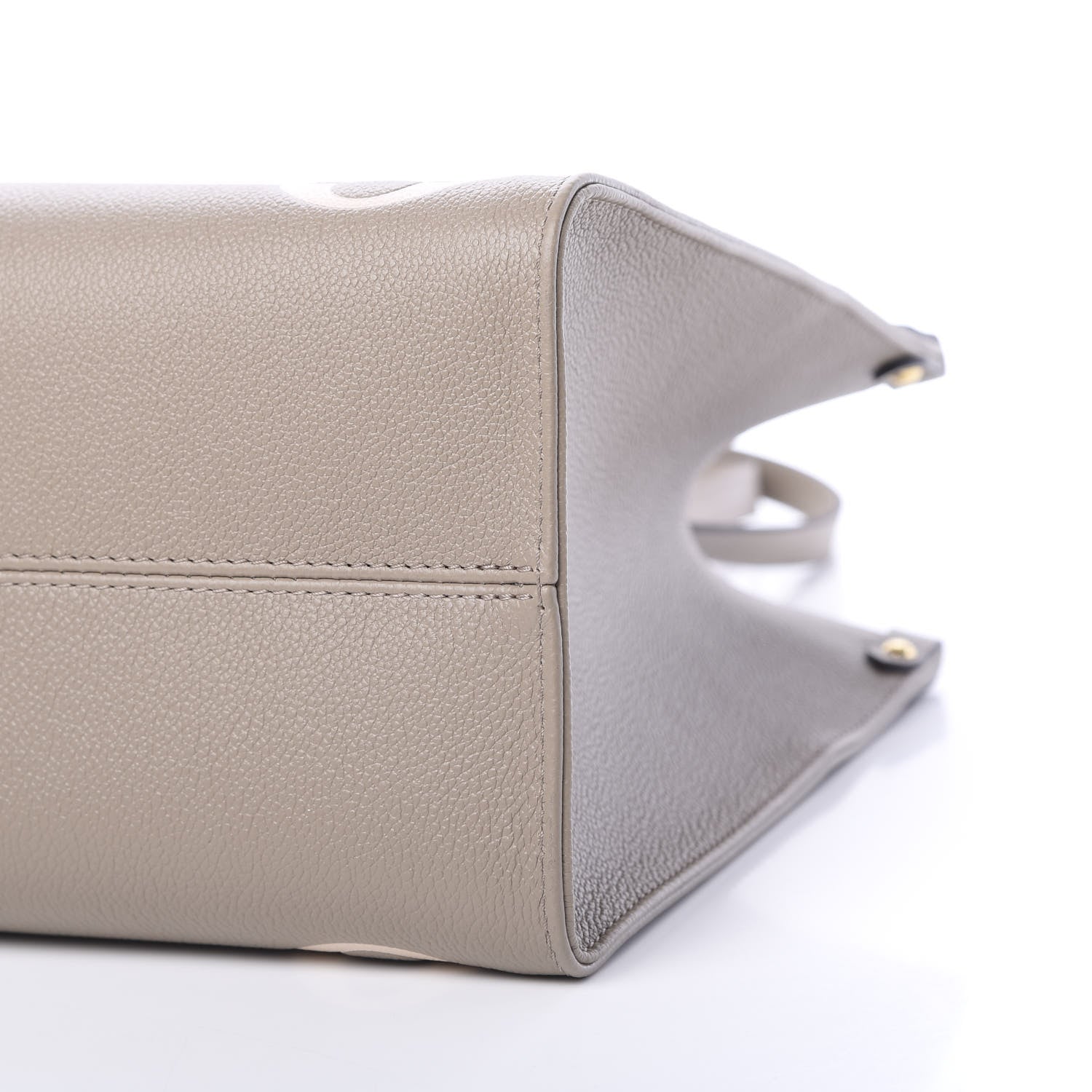 Louis Vuitton Empreinte Monogram Giant Onthego MM Tourterelle Creme 9 of 9