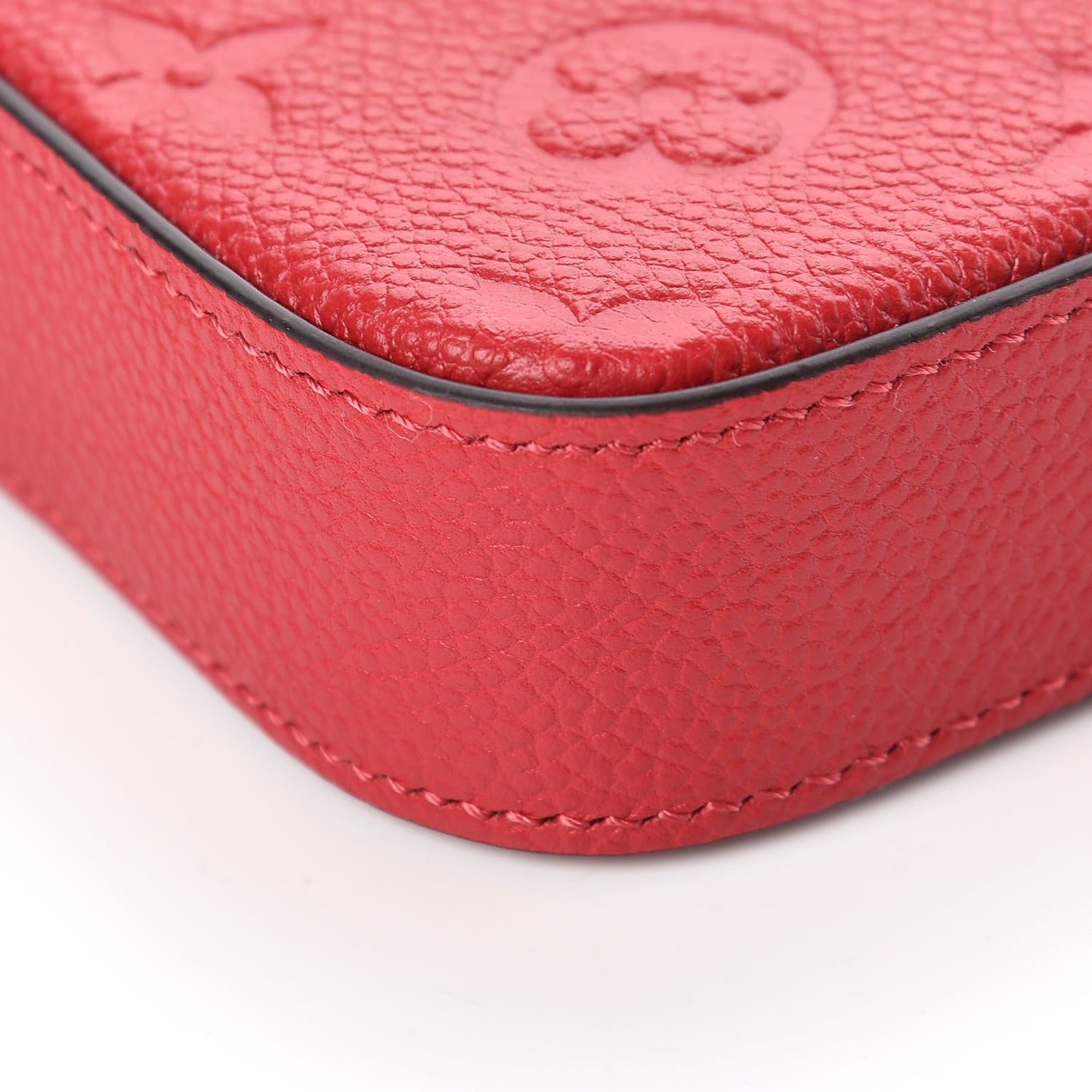 Empreinte Pochette Felicie Chain Wallet Cherry