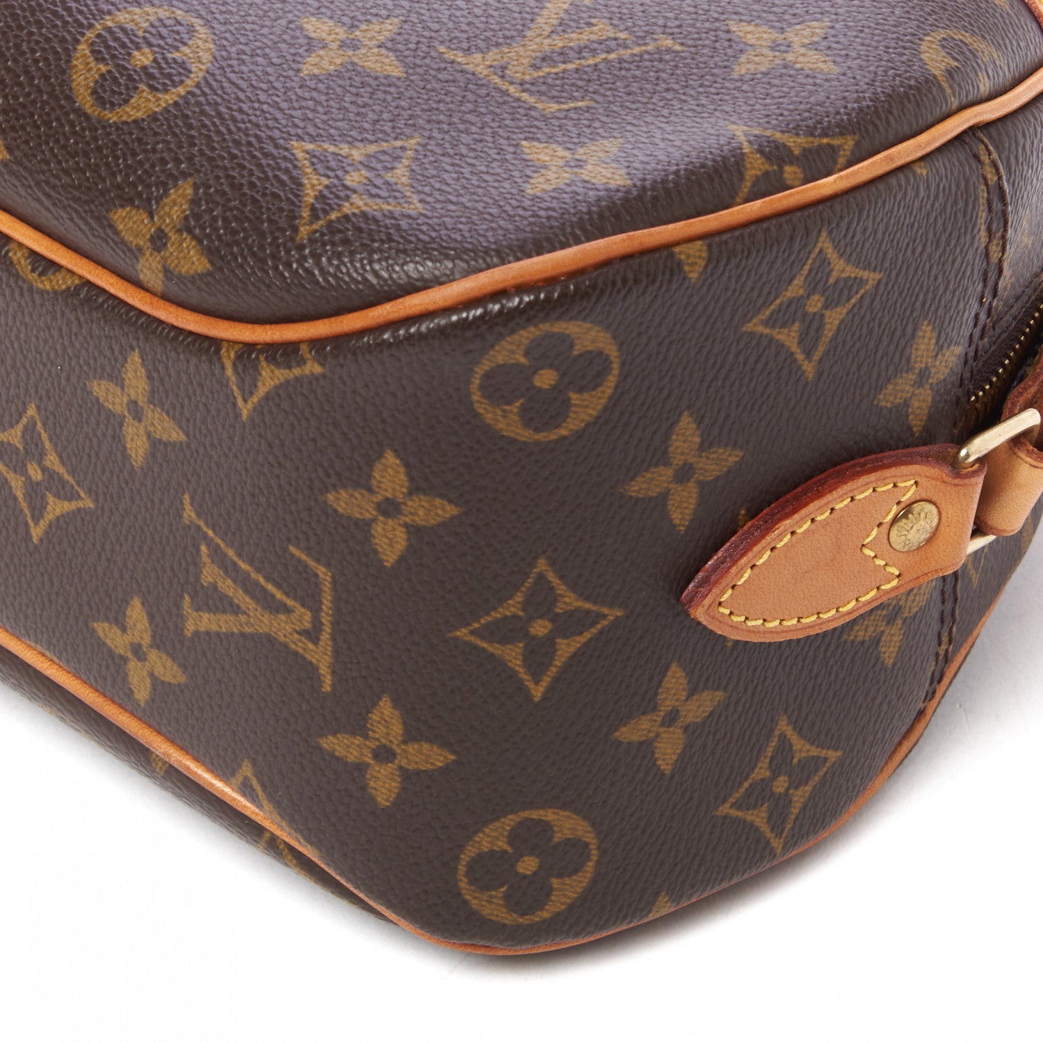 Louis Vuitton Monogram Blois 5 of 8