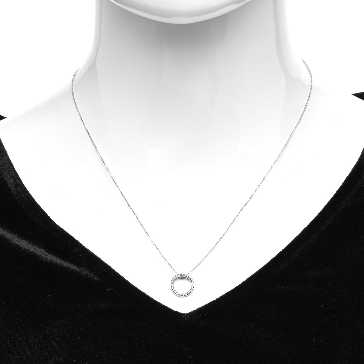 18K White Gold Diamond Extra Small Circle Pendant Necklace
