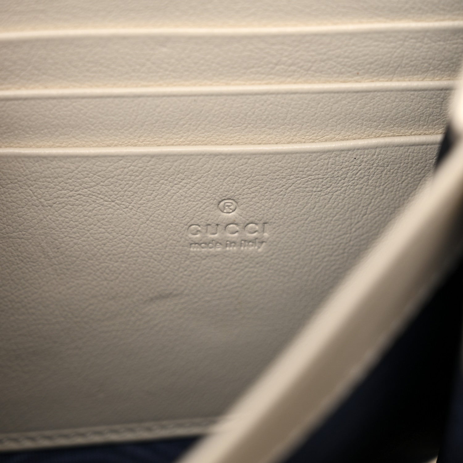 Gucci Vintage Effect Calfskin Matelasse Diagonal Torchon GG Marmont Chain Wallet Mystic White Blue Agata 6 of 12