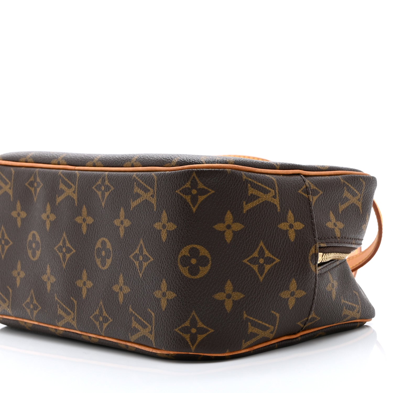 Louis Vuitton Monogram Cite MM 10 of 10