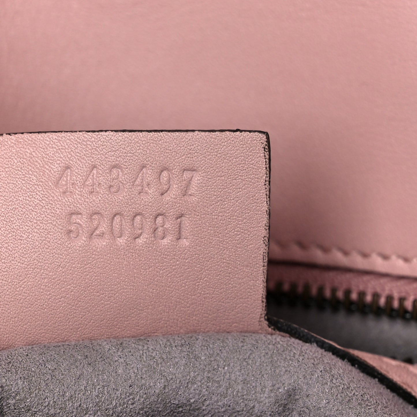Calfskin Matelasse Small GG Marmont Shoulder Bag Perfect Pink