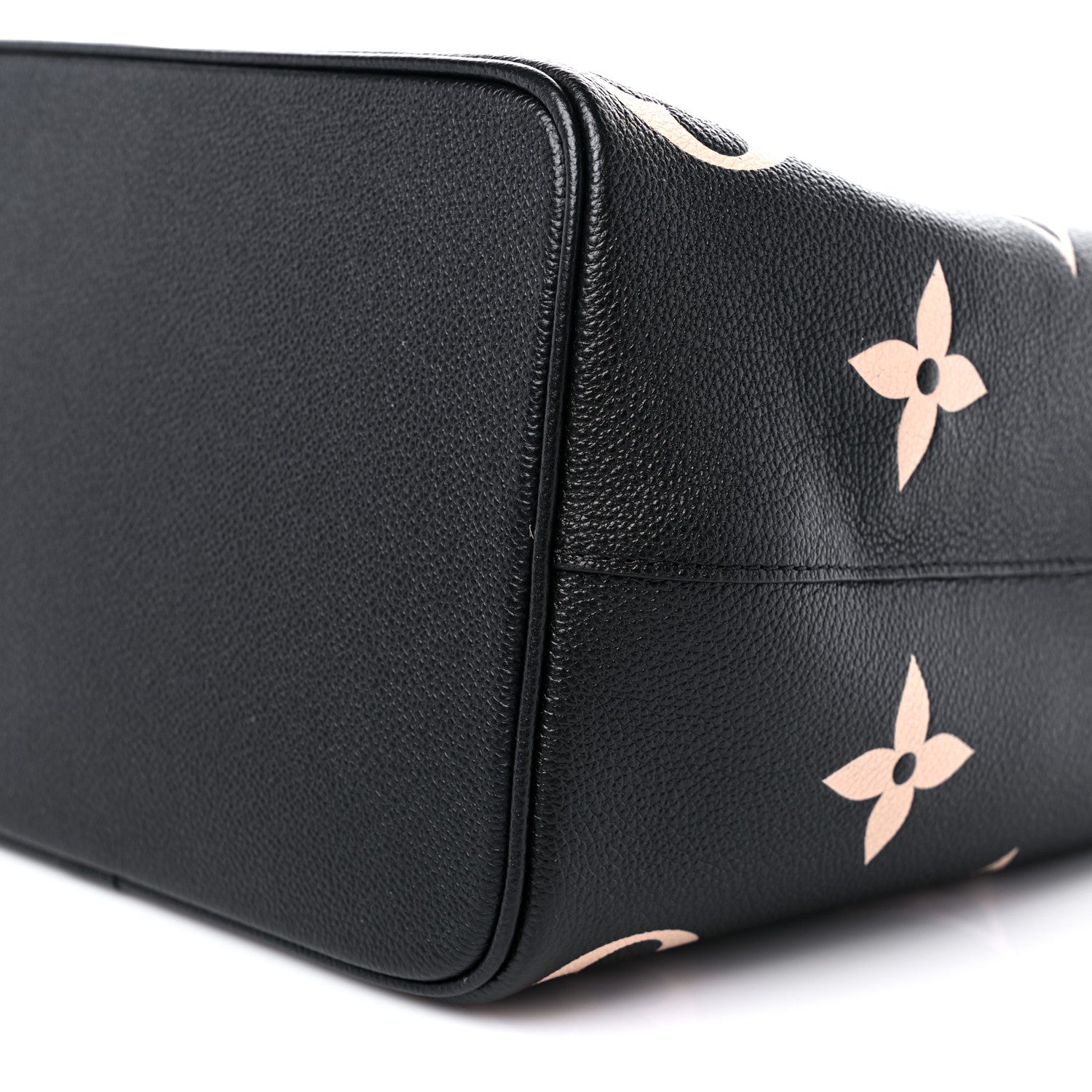 Louis Vuitton Empreinte Monogram Giant Neonoe MM Black Beige 9 of 9