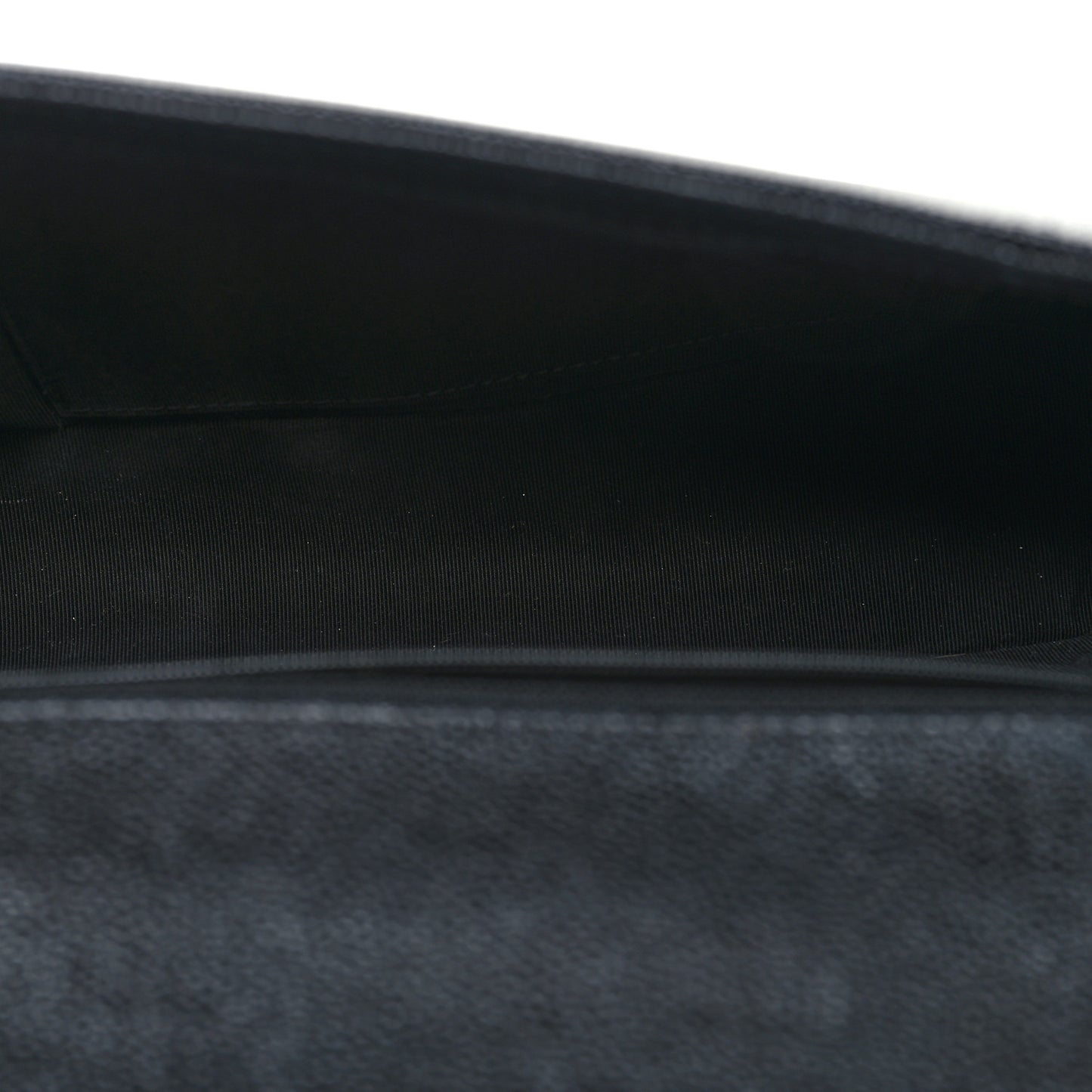 Caviar Quilted New Medium Boy Flap Black