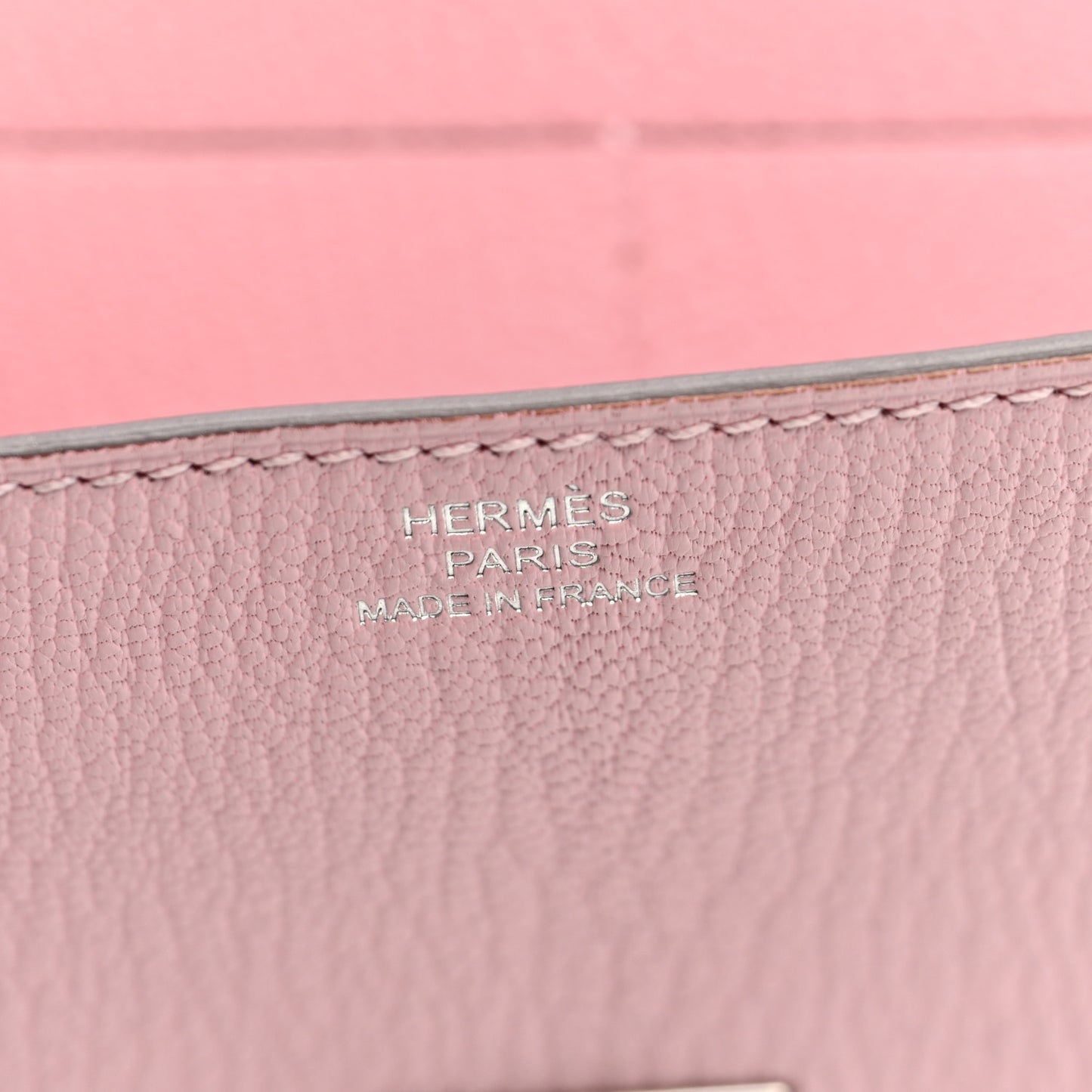 Chevre Mysore Clic 16 Wallet Rose Sakura