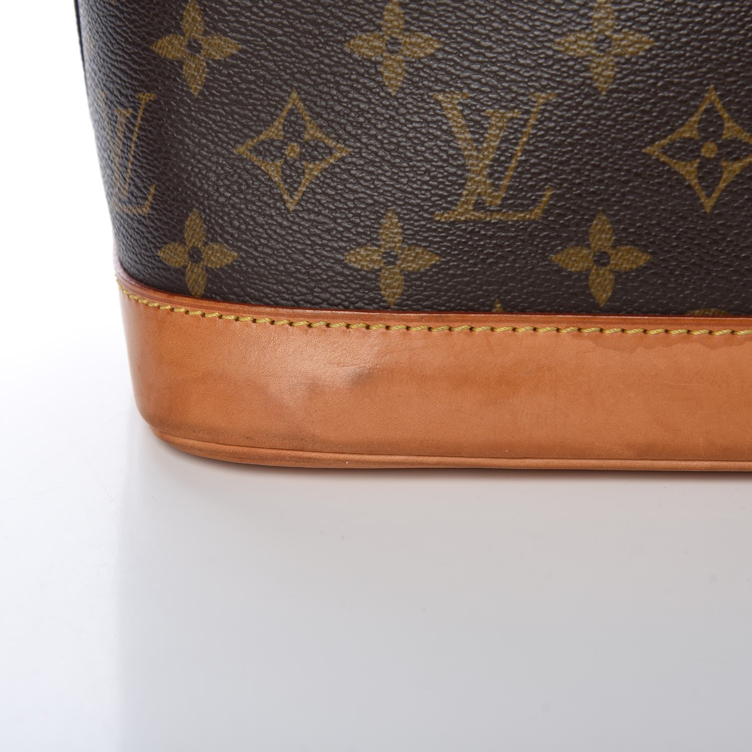 Louis Vuitton Monogram Alma PM 8 of 13