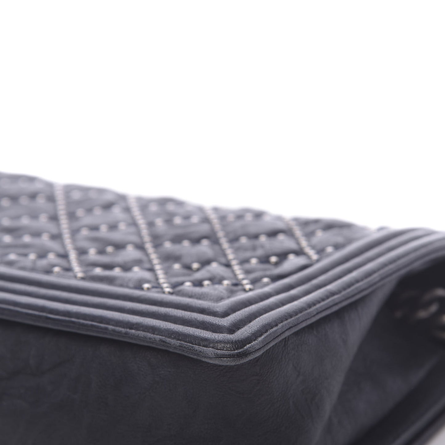 Crumpled Lambskin New Medium Studded Boy Flap Navy