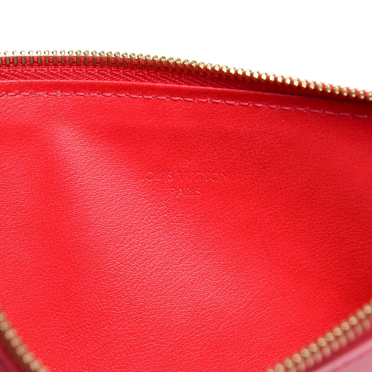 Vernis Felicie Chain Wallet Zippered Insert Hot Pink