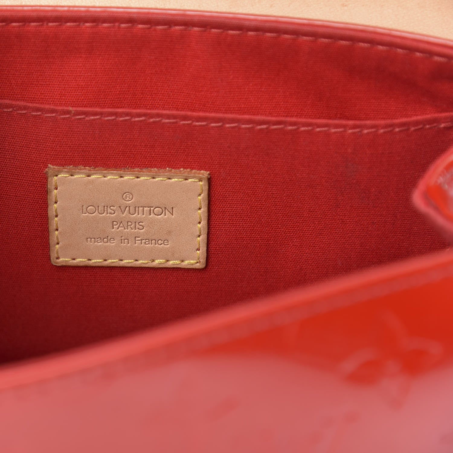 Louis Vuitton Vernis Biscayne Bay PM Rouge 6 of 17
