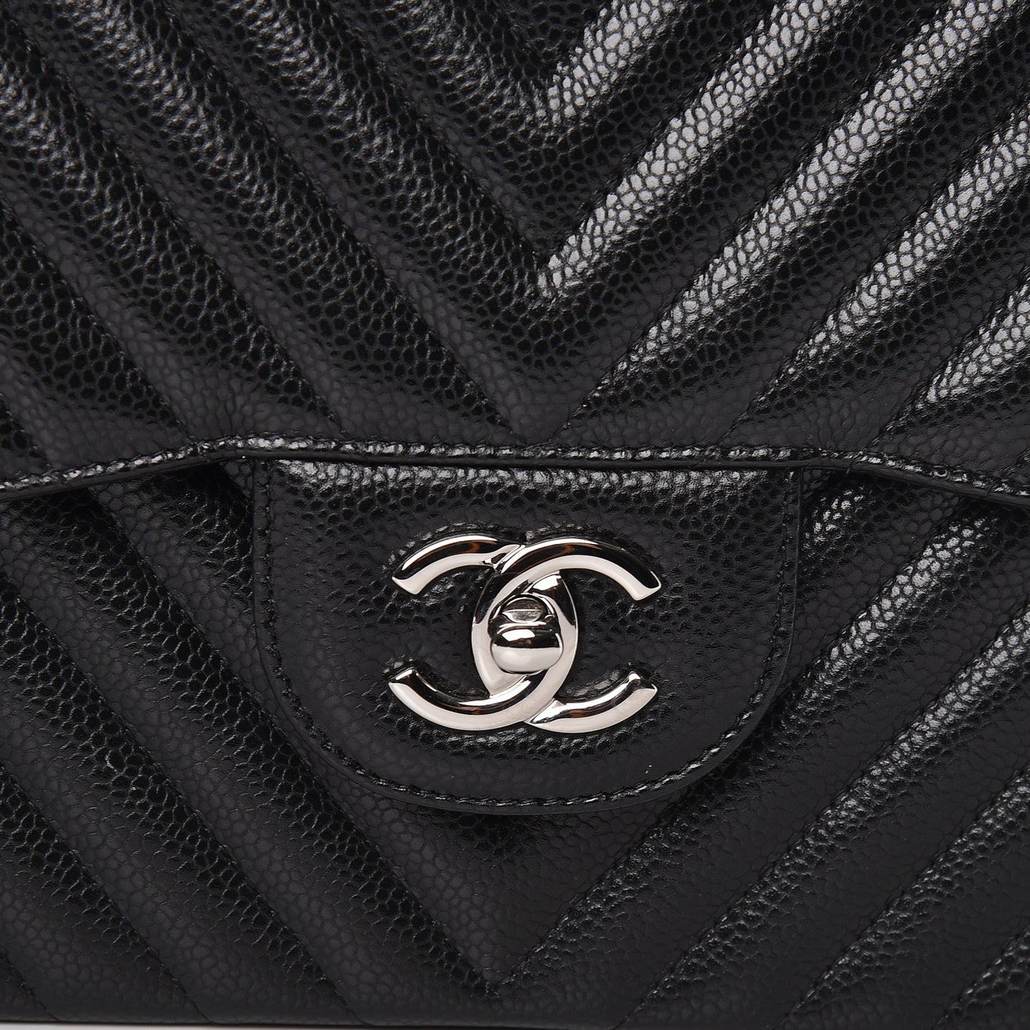 Caviar Chevron Quilted Jumbo Double Flap Black