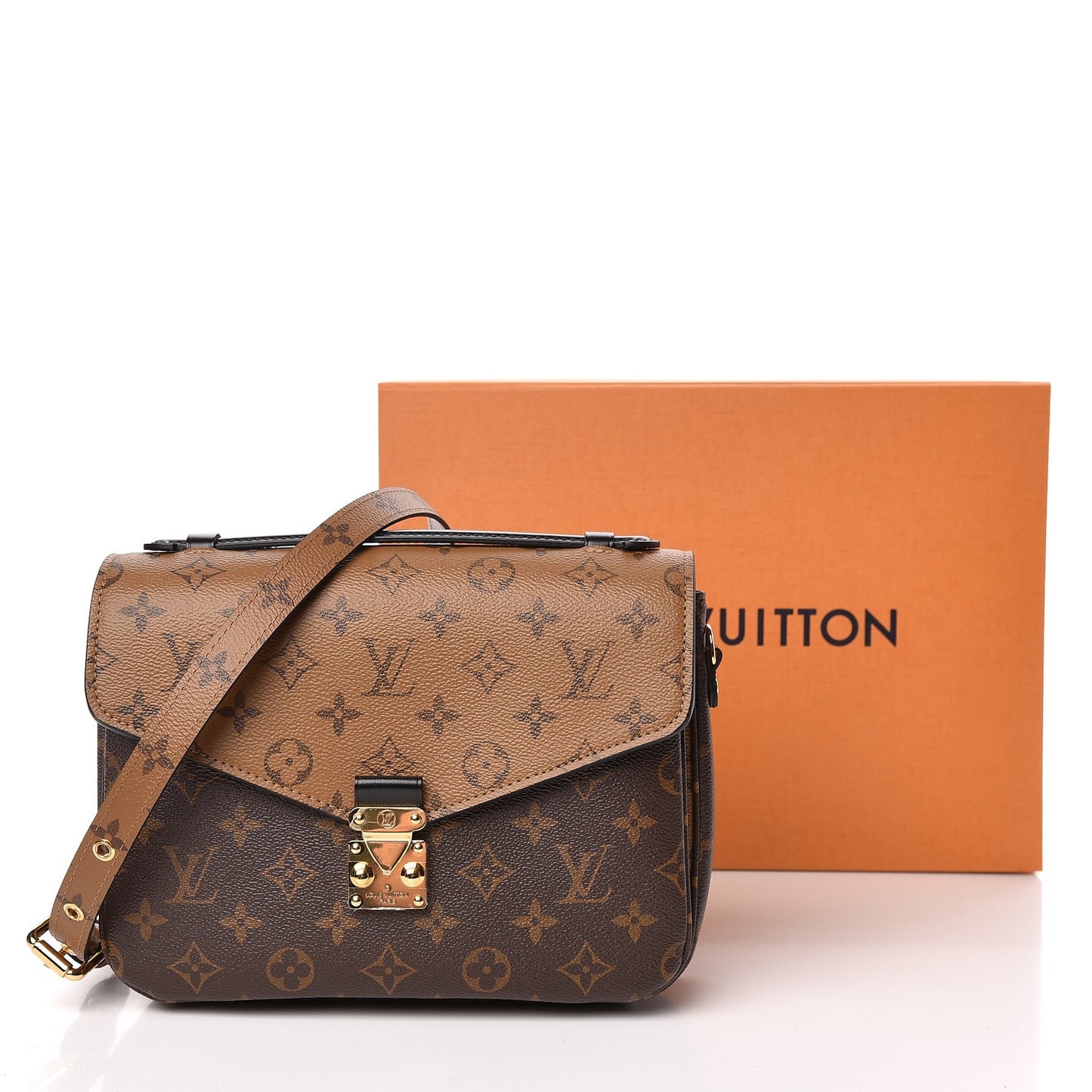 Reverse Monogram Pochette Metis