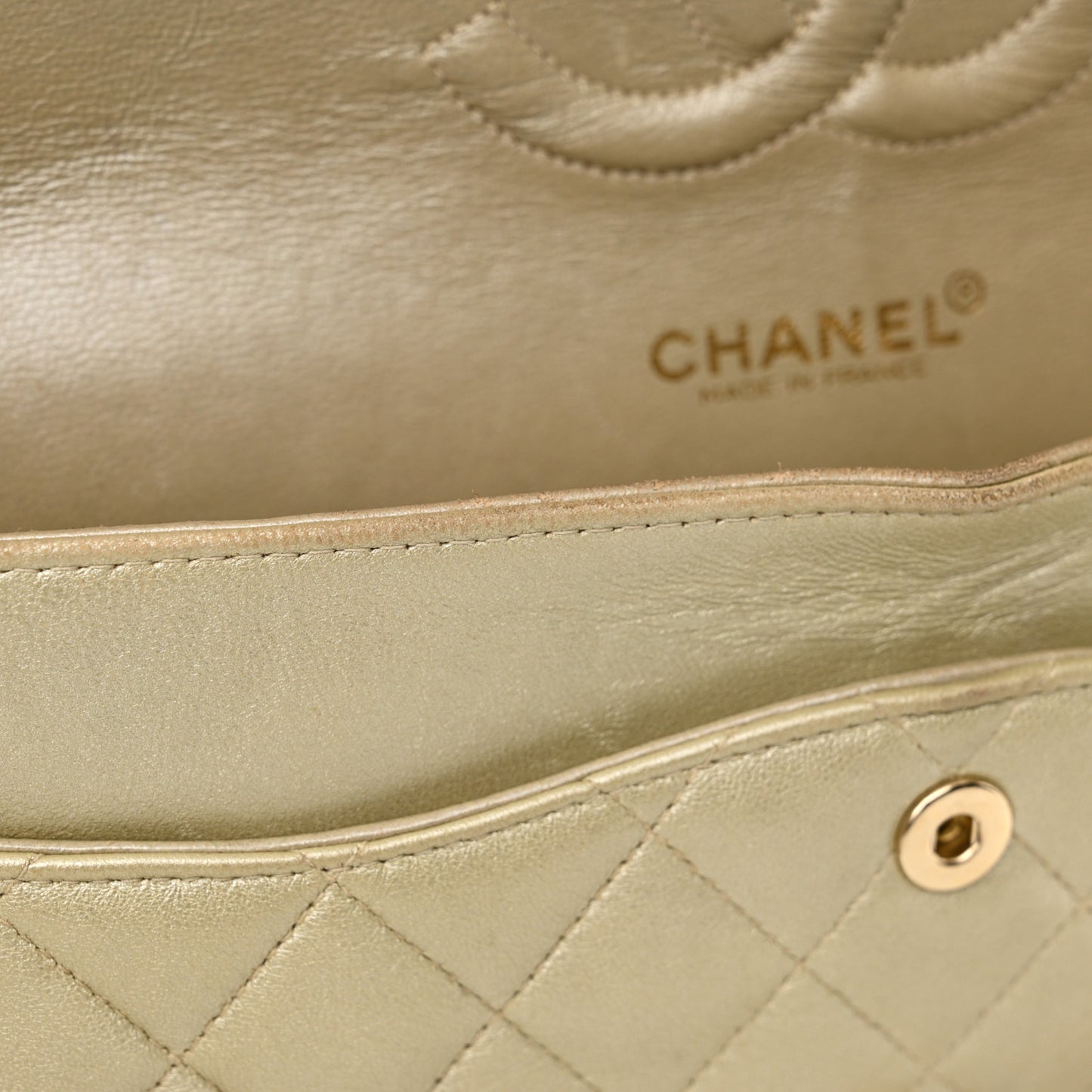 Metallic Lambskin Quilted Medium Double Flap Gold