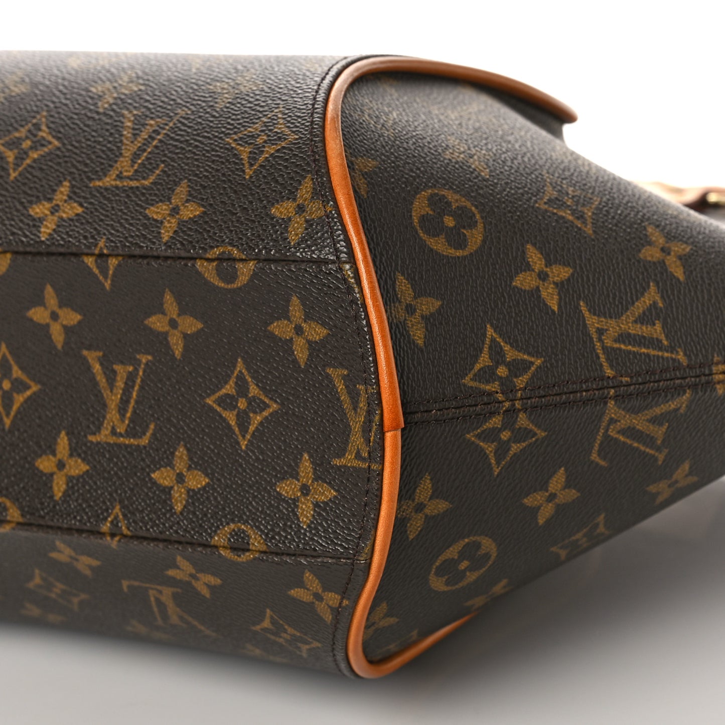 Monogram Ellipse MM