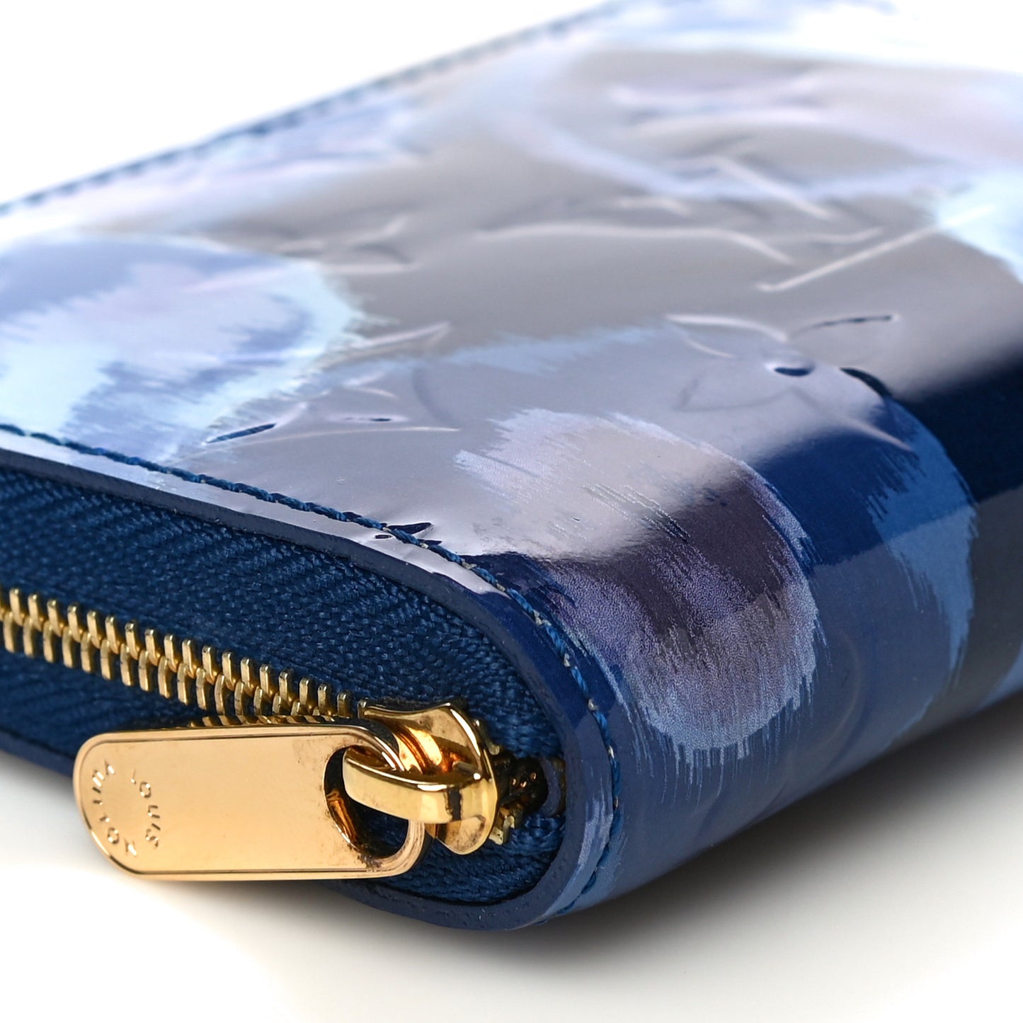 Vernis Ikat Zippy Coin Purse Grand Blue
