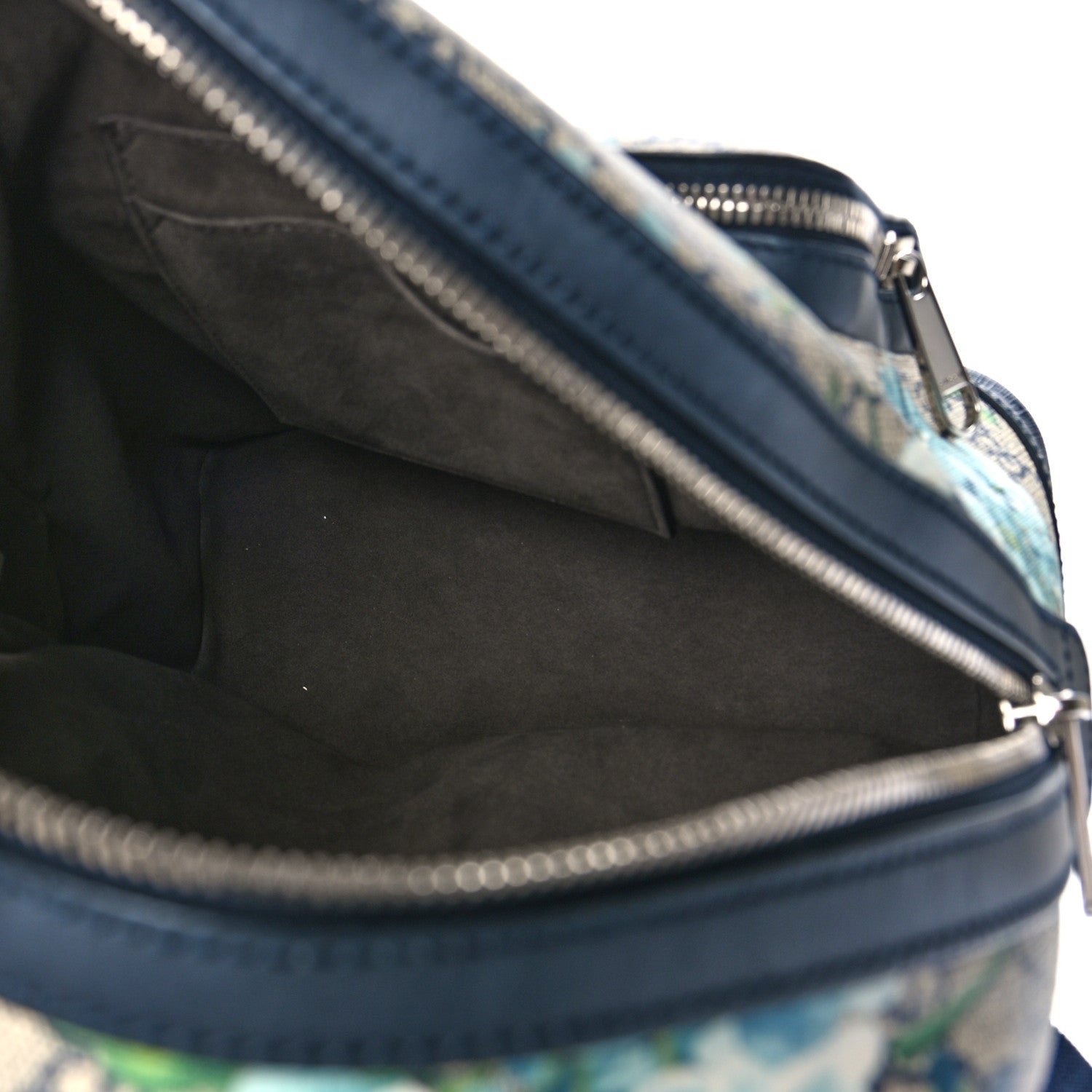 Gucci GG Supreme Monogram Blooms Small Day Backpack Blue 5 of 9