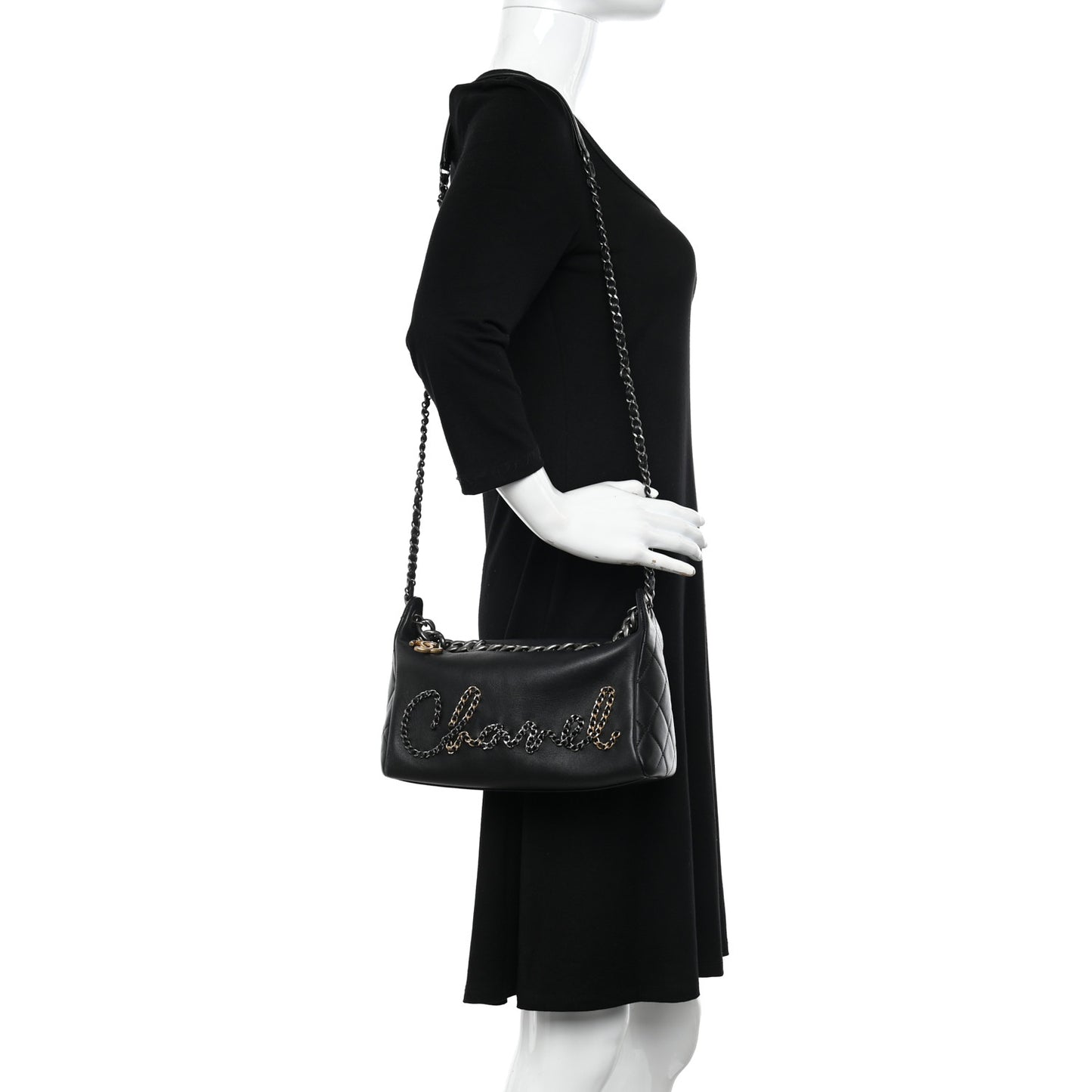 Calfskin Chain 20s Signature Hobo Black