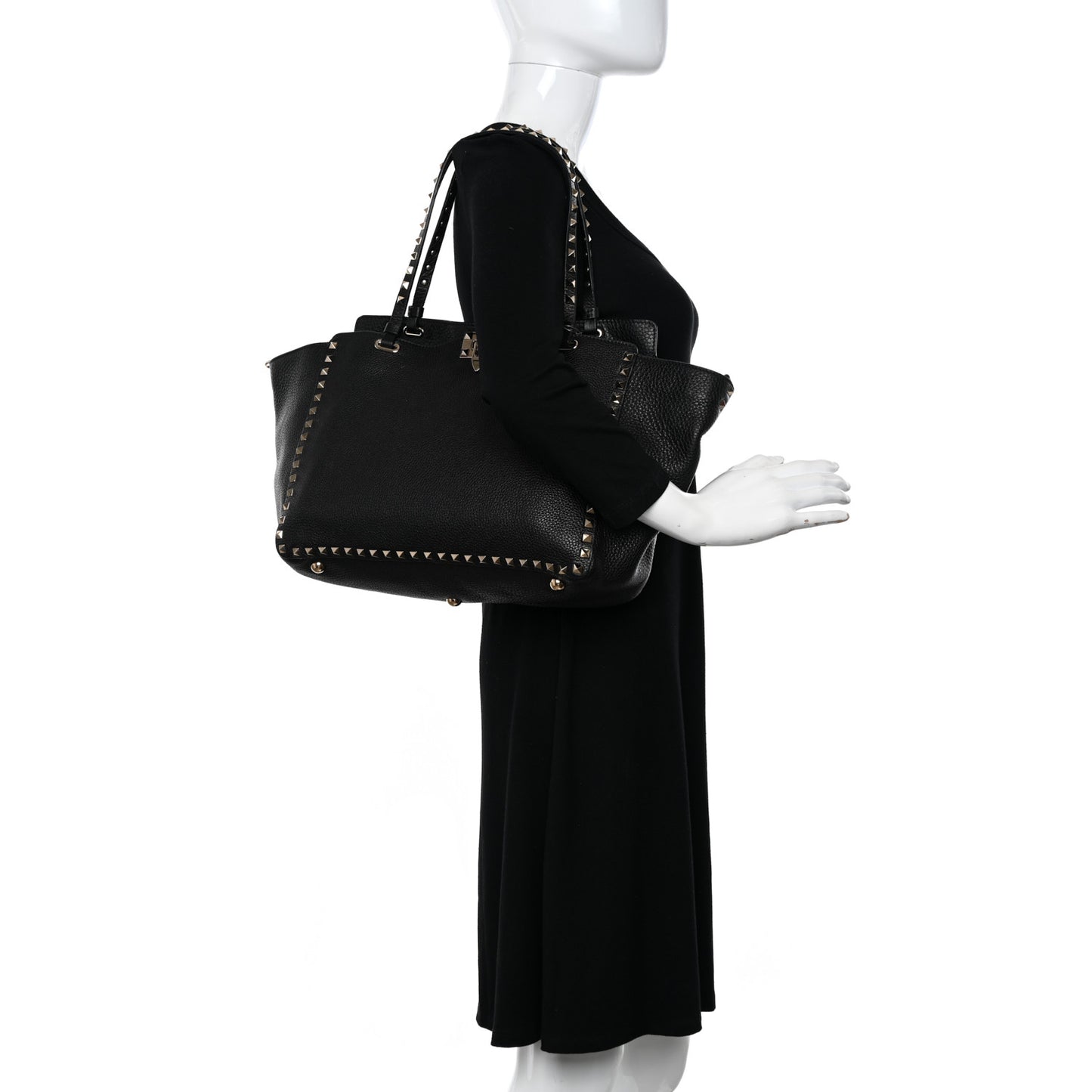 Pebbled Calfskin Medium Rockstud Tote Black