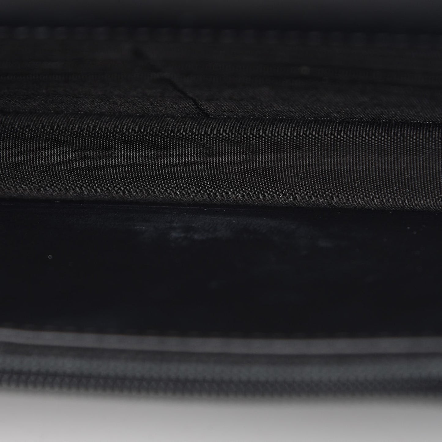 Caviar Quilted Boy Wallet On Chain WOC Black