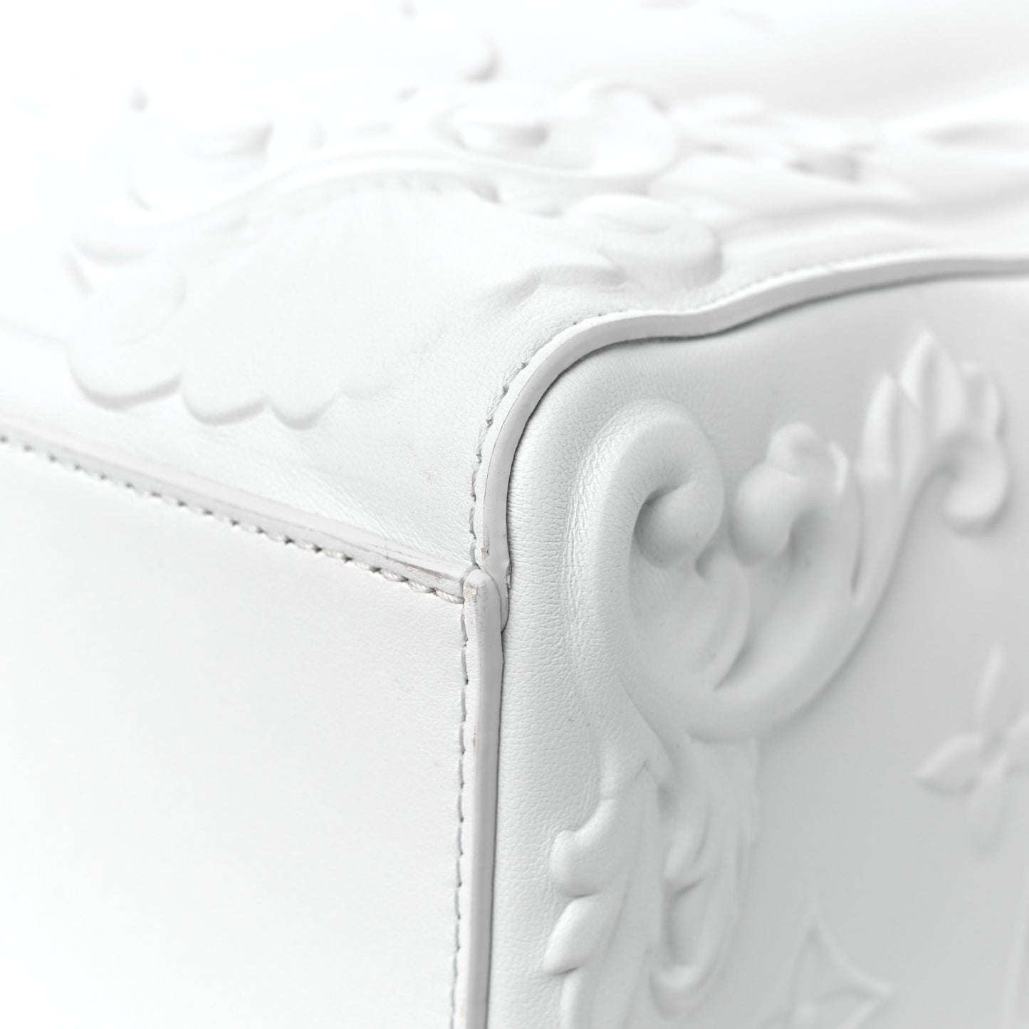 Calfskin LV Ornament Sac Plat 24H Optic White