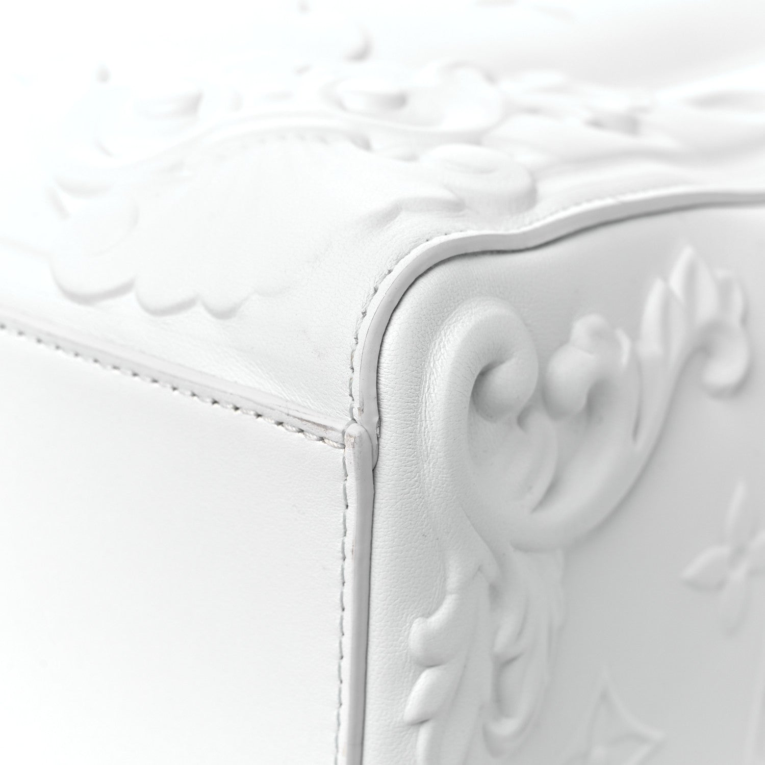 Louis Vuitton Calfskin LV Ornament Sac Plat 24H Optic White 8 of 14