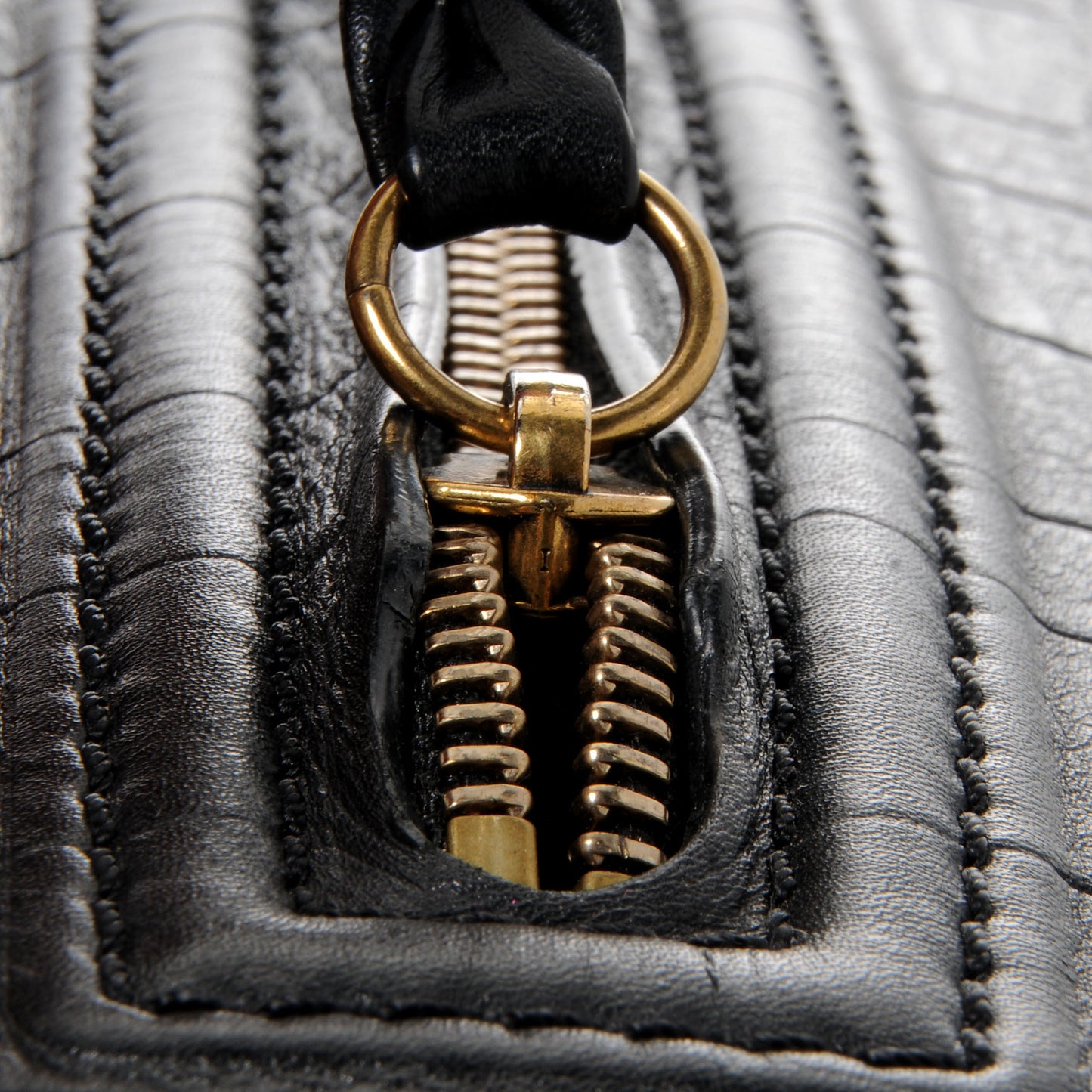 Stamped Crocodile Large Phantom Luggage Black