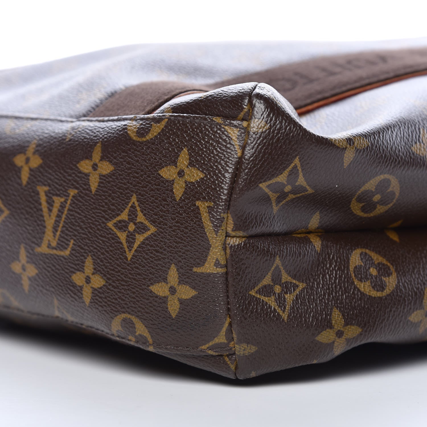 Louis Vuitton Monogram Cabas Beaubourg 10 of 10