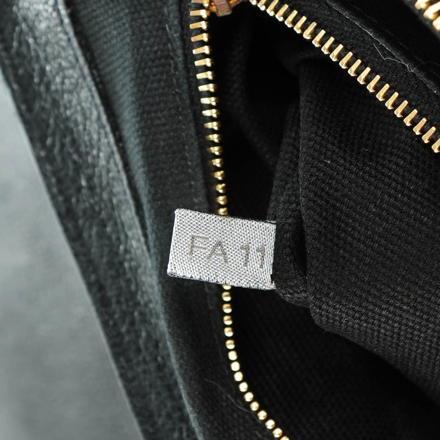 Lacquered Lambskin Cooper Black
